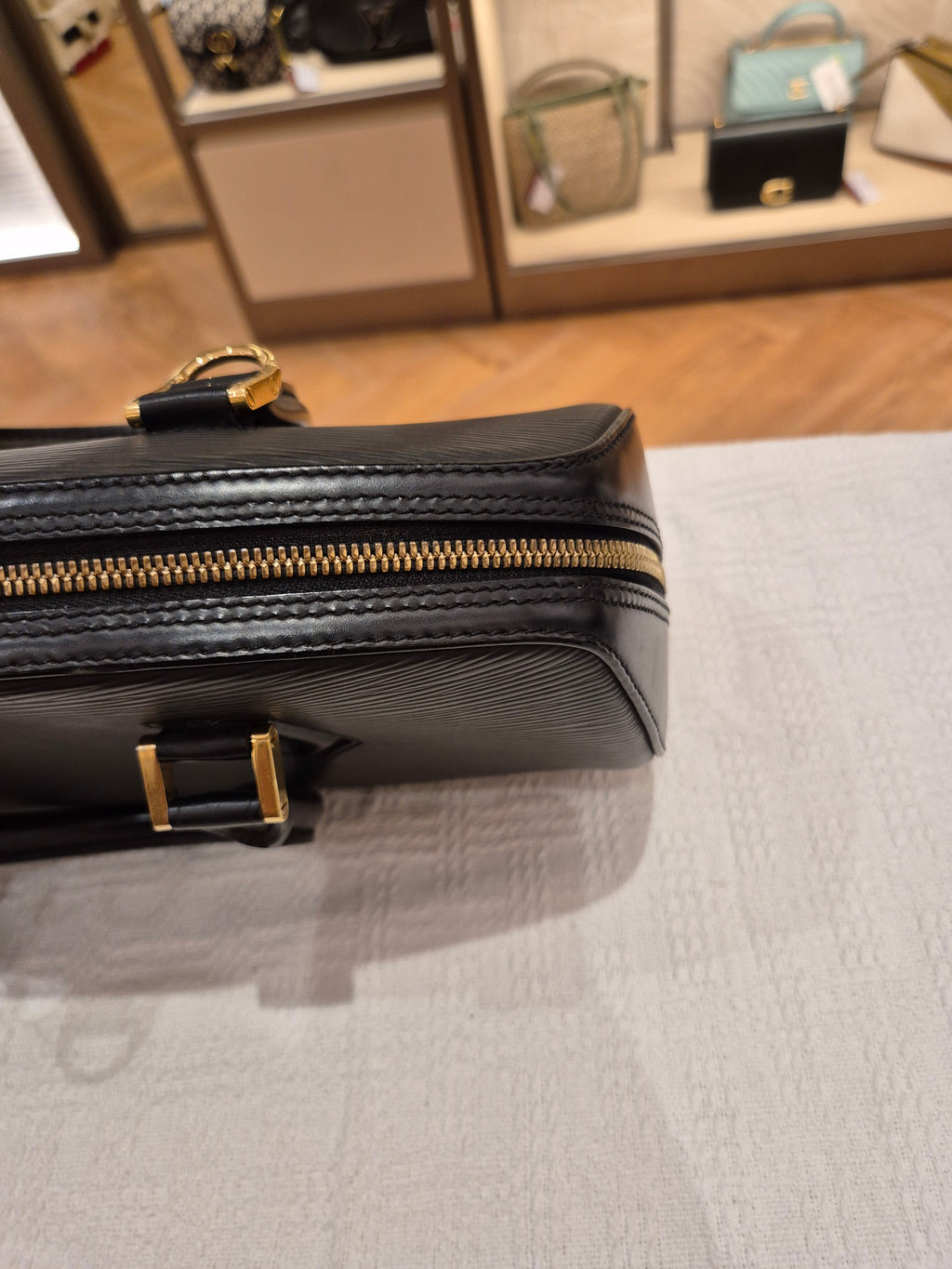 Louis Vuitton Jasmine Epi Black