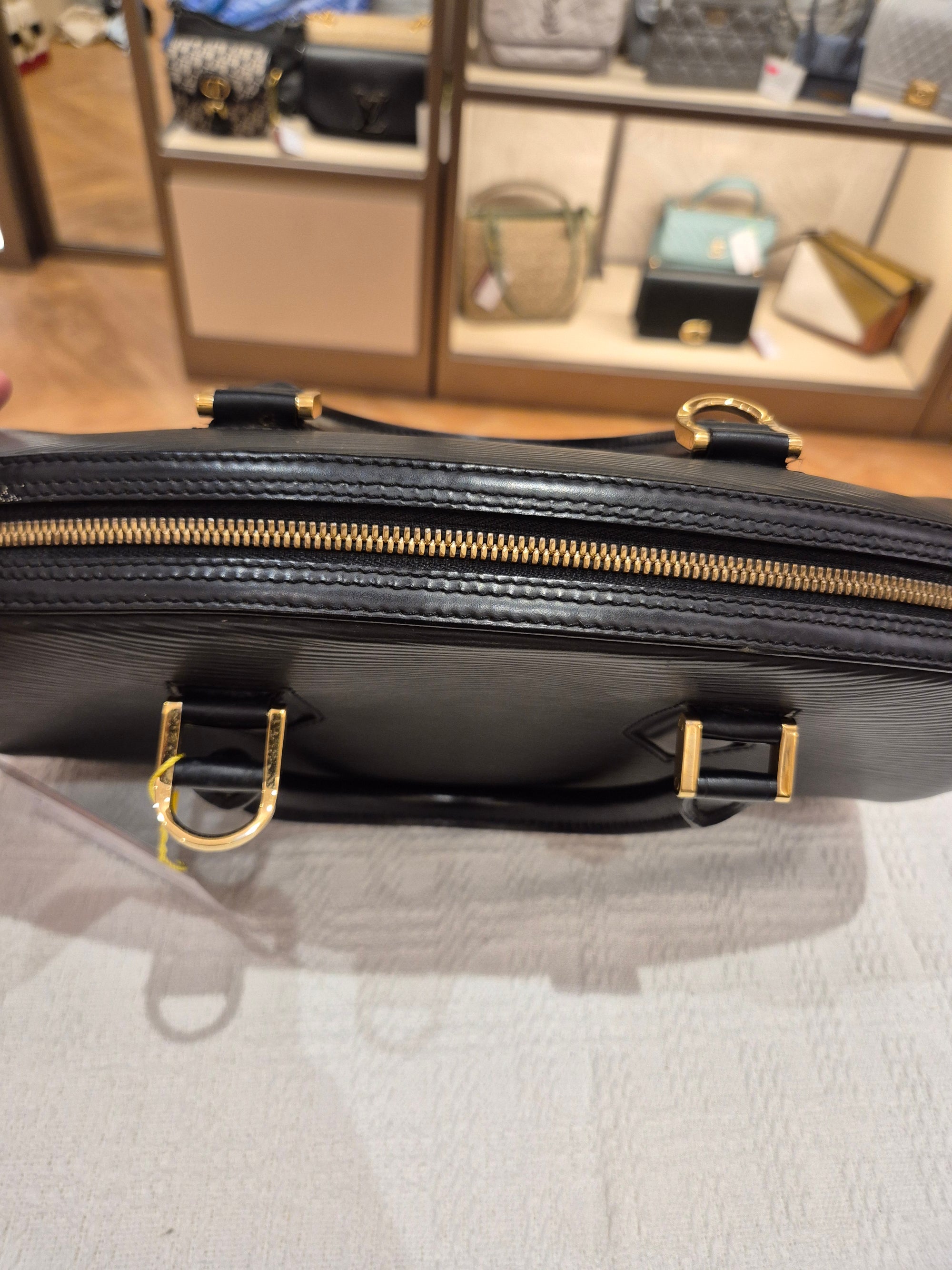 Louis Vuitton Jasmine Epi Black