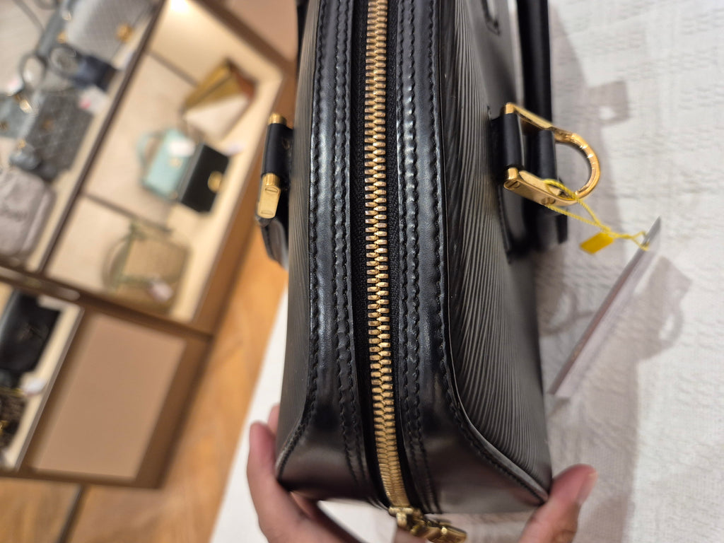 Louis Vuitton Jasmine Epi Black