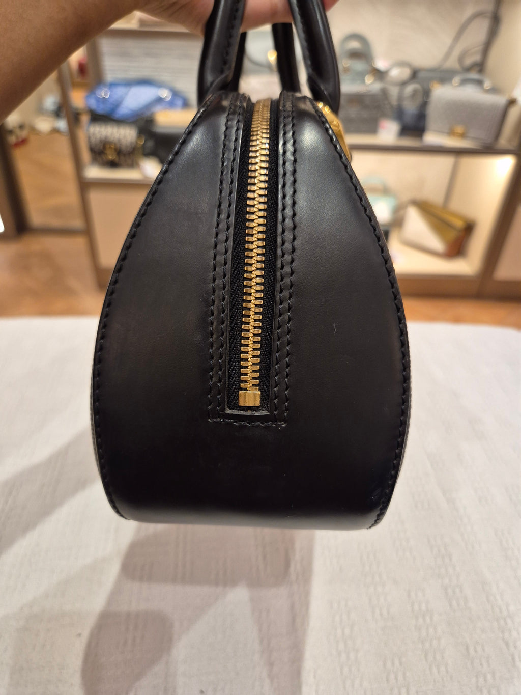 Louis Vuitton Jasmine Epi Black
