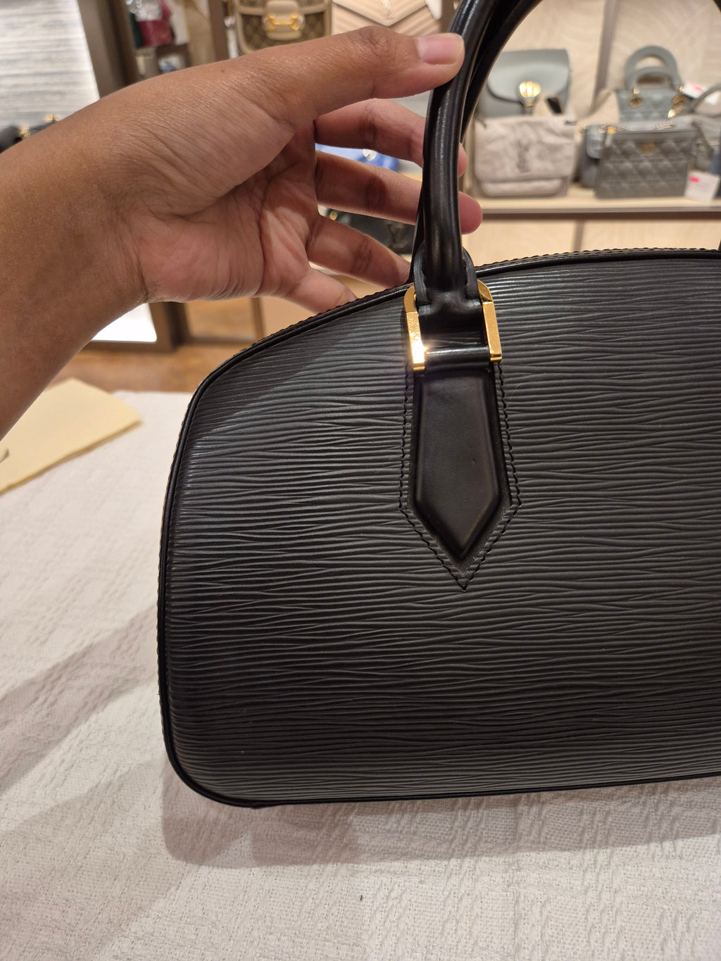 Louis Vuitton Jasmine Epi Black