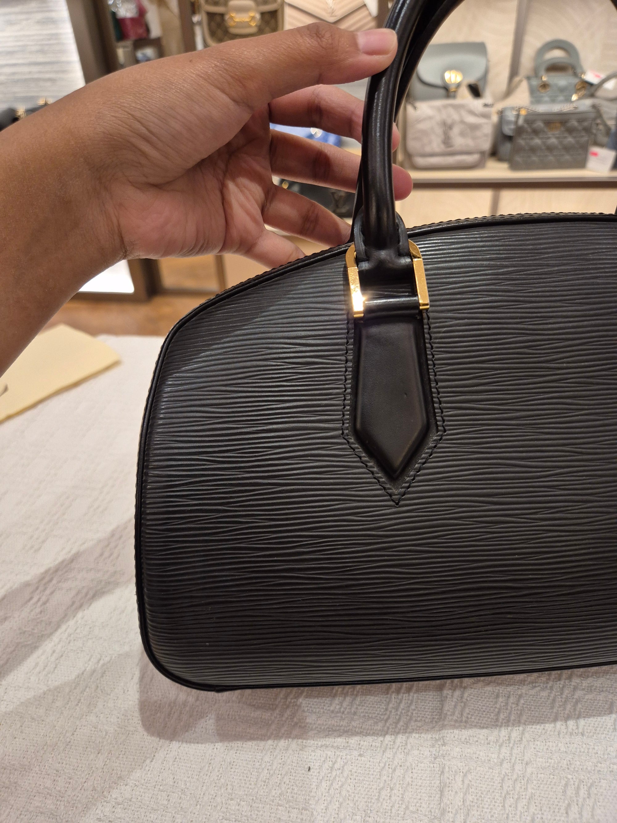 Louis Vuitton Jasmine Epi Black