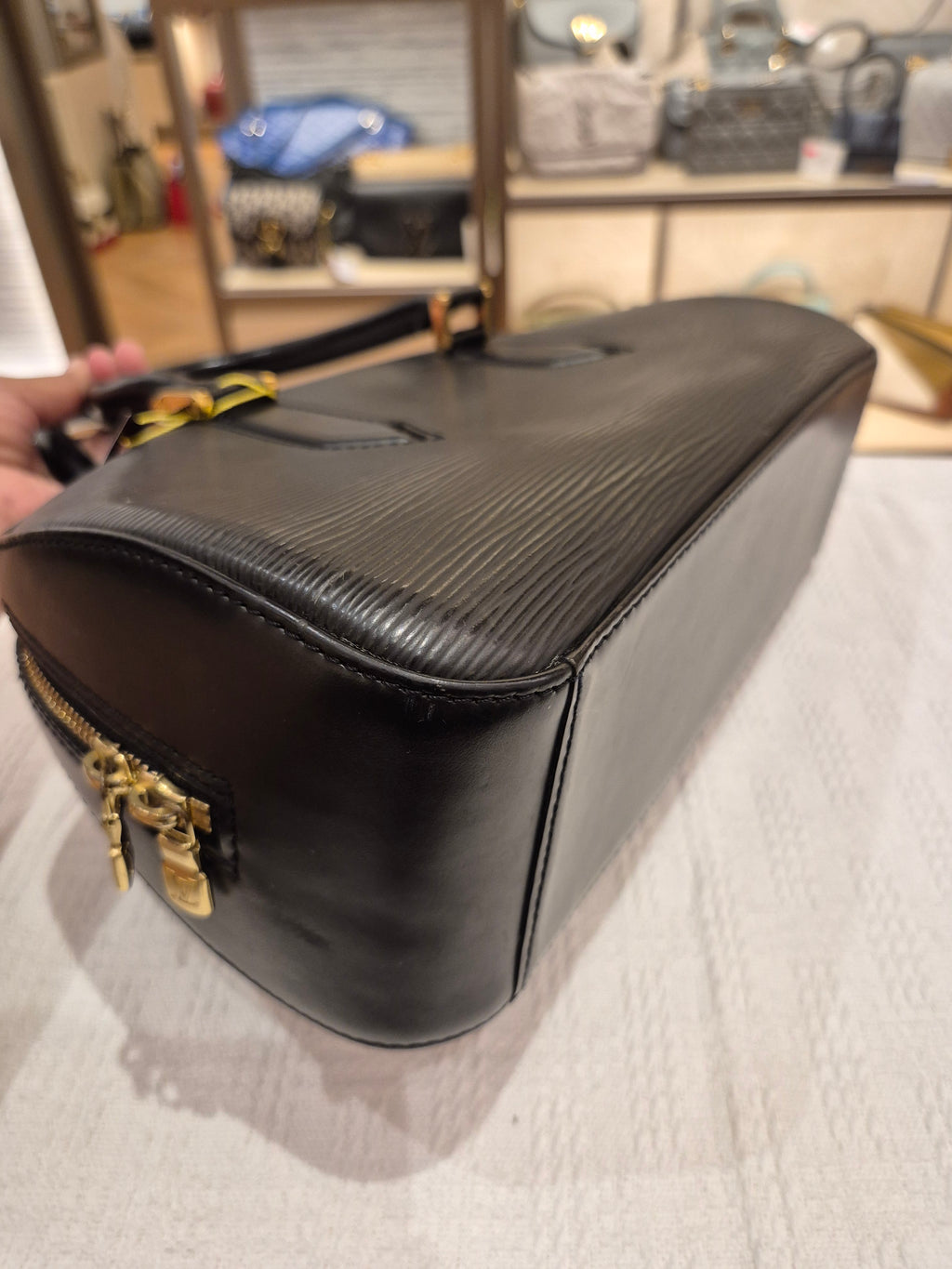Louis Vuitton Jasmine Epi Black