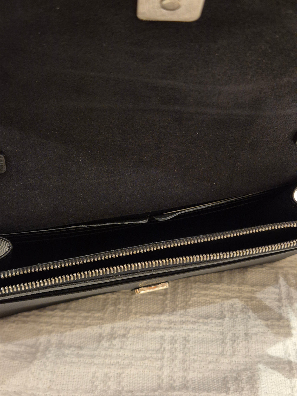 Fendi X Karl Wallet On Chain Motif