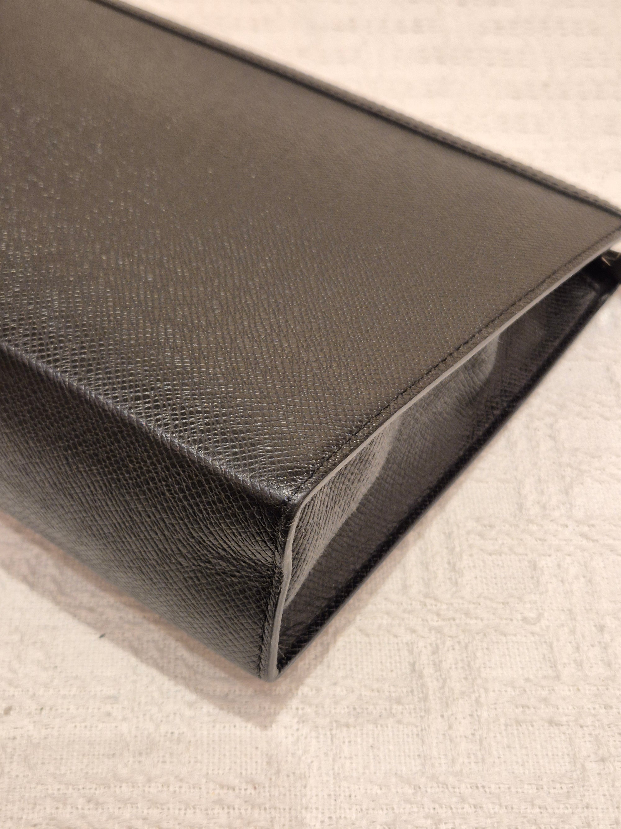 Louis Vuitton Pochette Voyage Taiga
