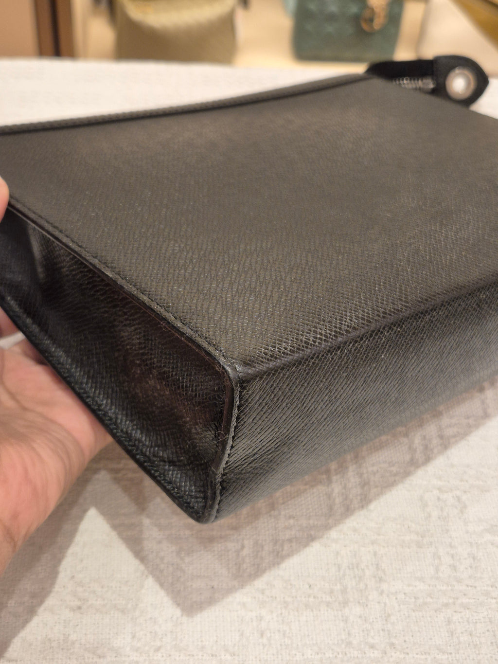 Louis Vuitton Pochette Voyage Taiga