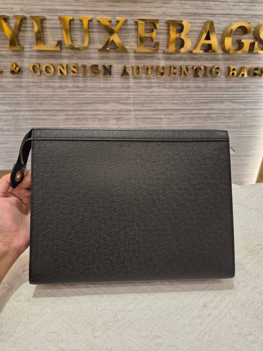 Louis Vuitton Pochette Voyage Taiga