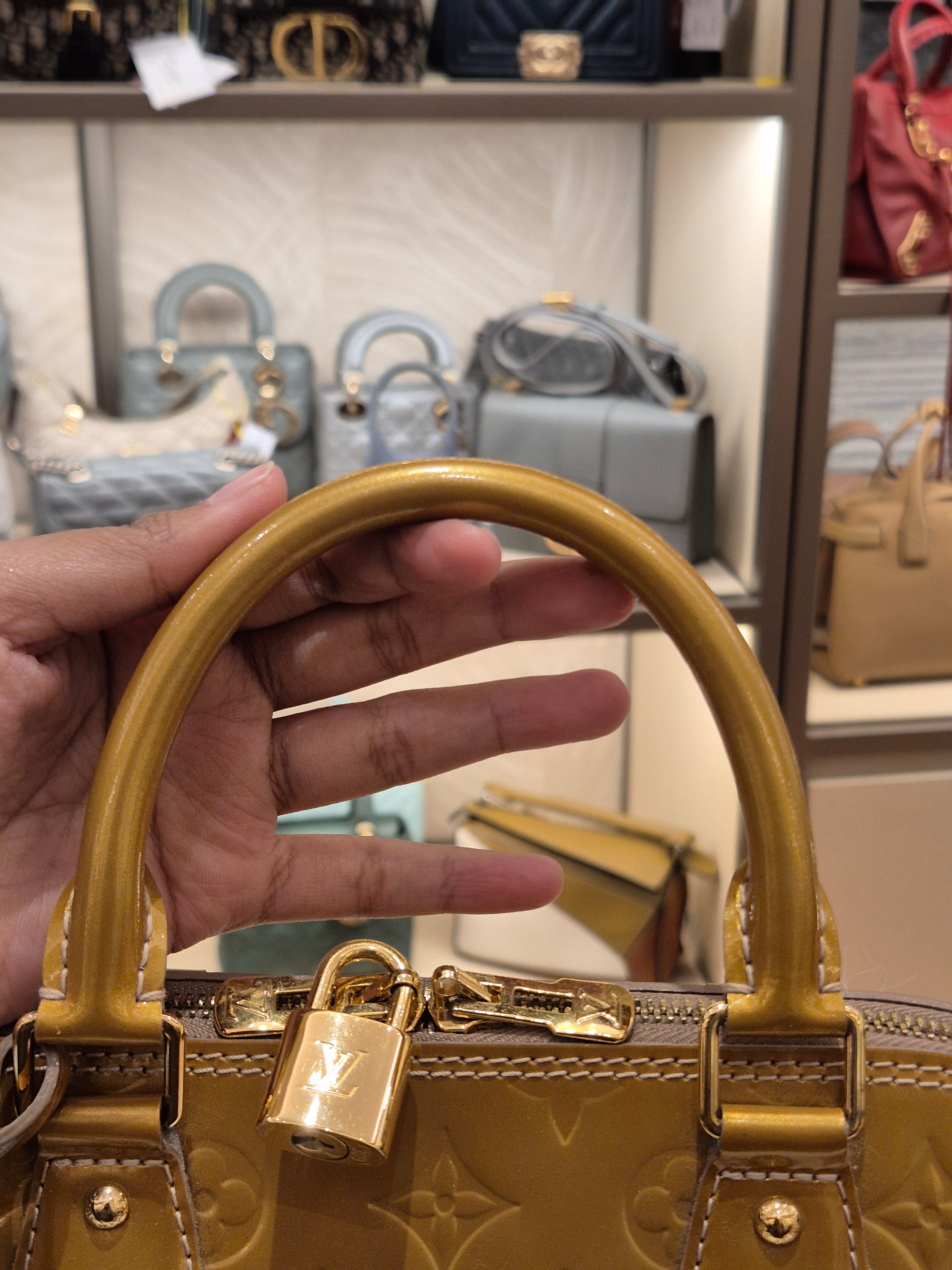 Louis Vuitton Alma PM Vernis