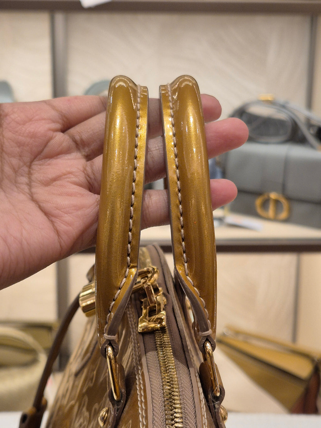 Louis Vuitton Alma PM Vernis