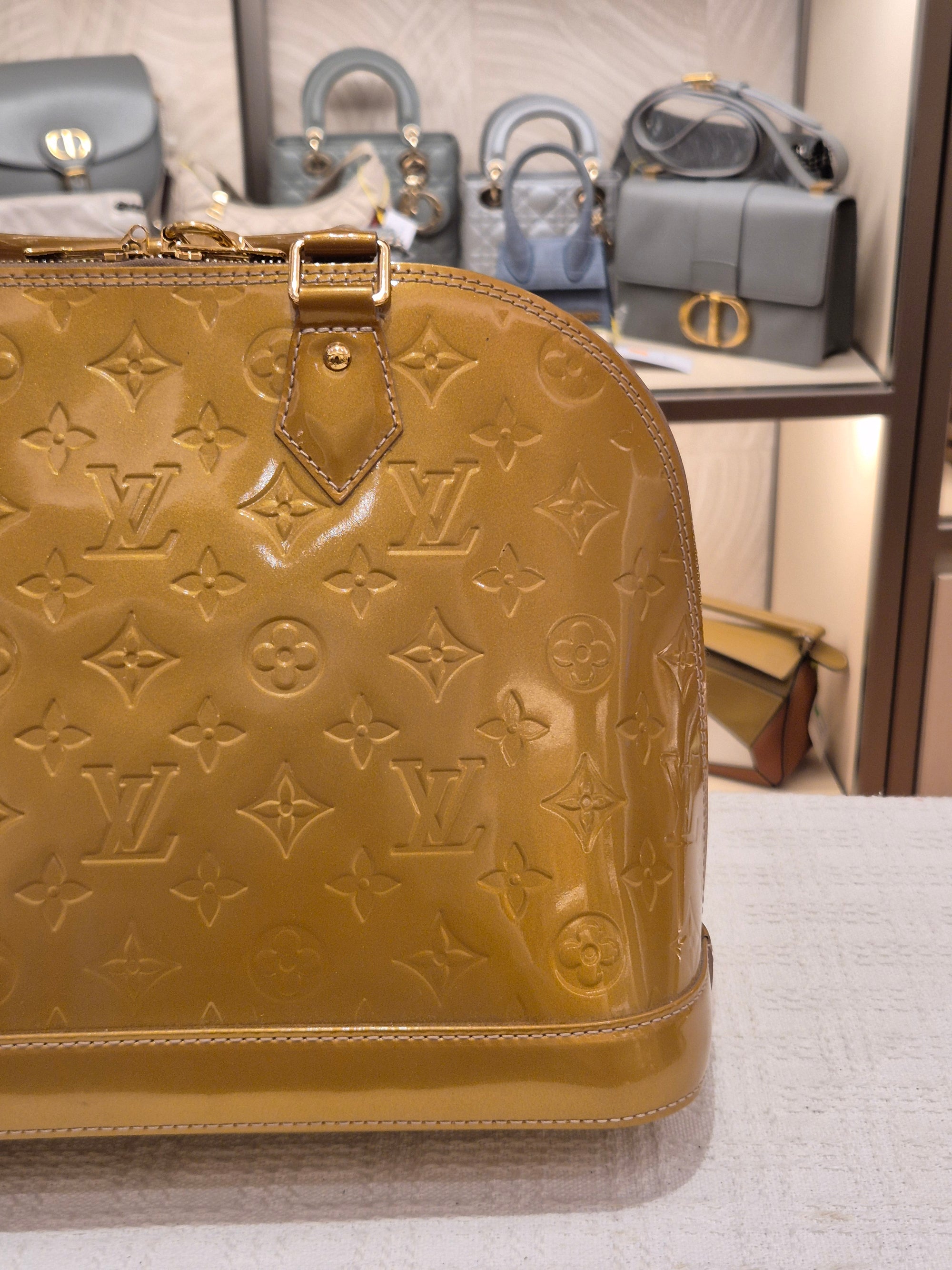 Louis Vuitton Alma PM Vernis