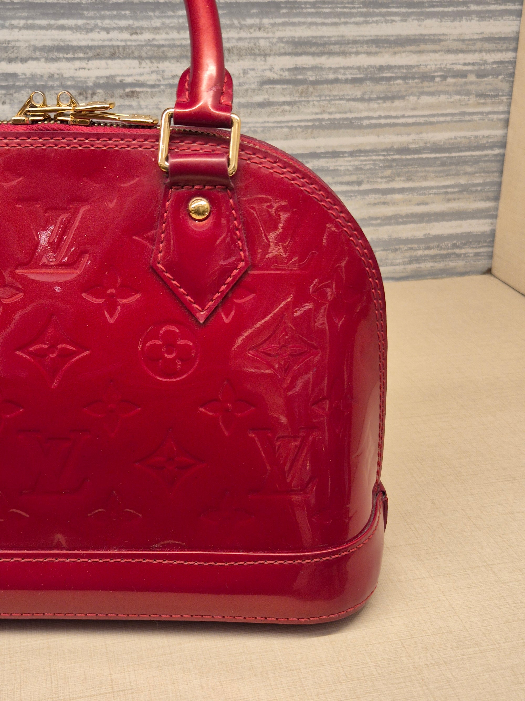 Louis Vuitton BB Alma Vernis