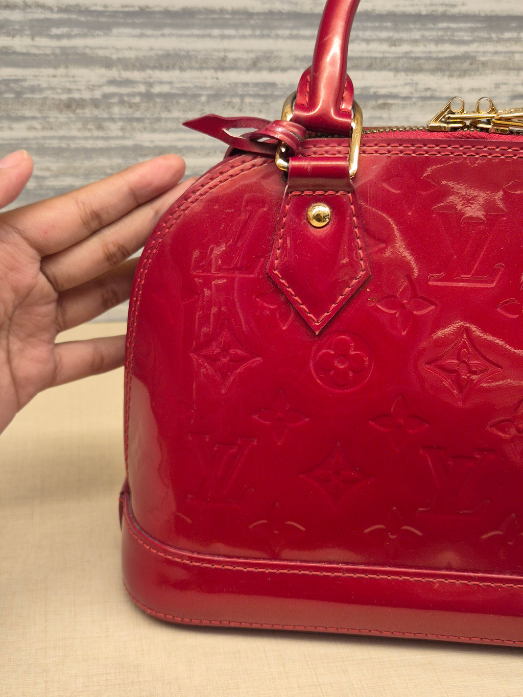 Louis Vuitton BB Alma Vernis