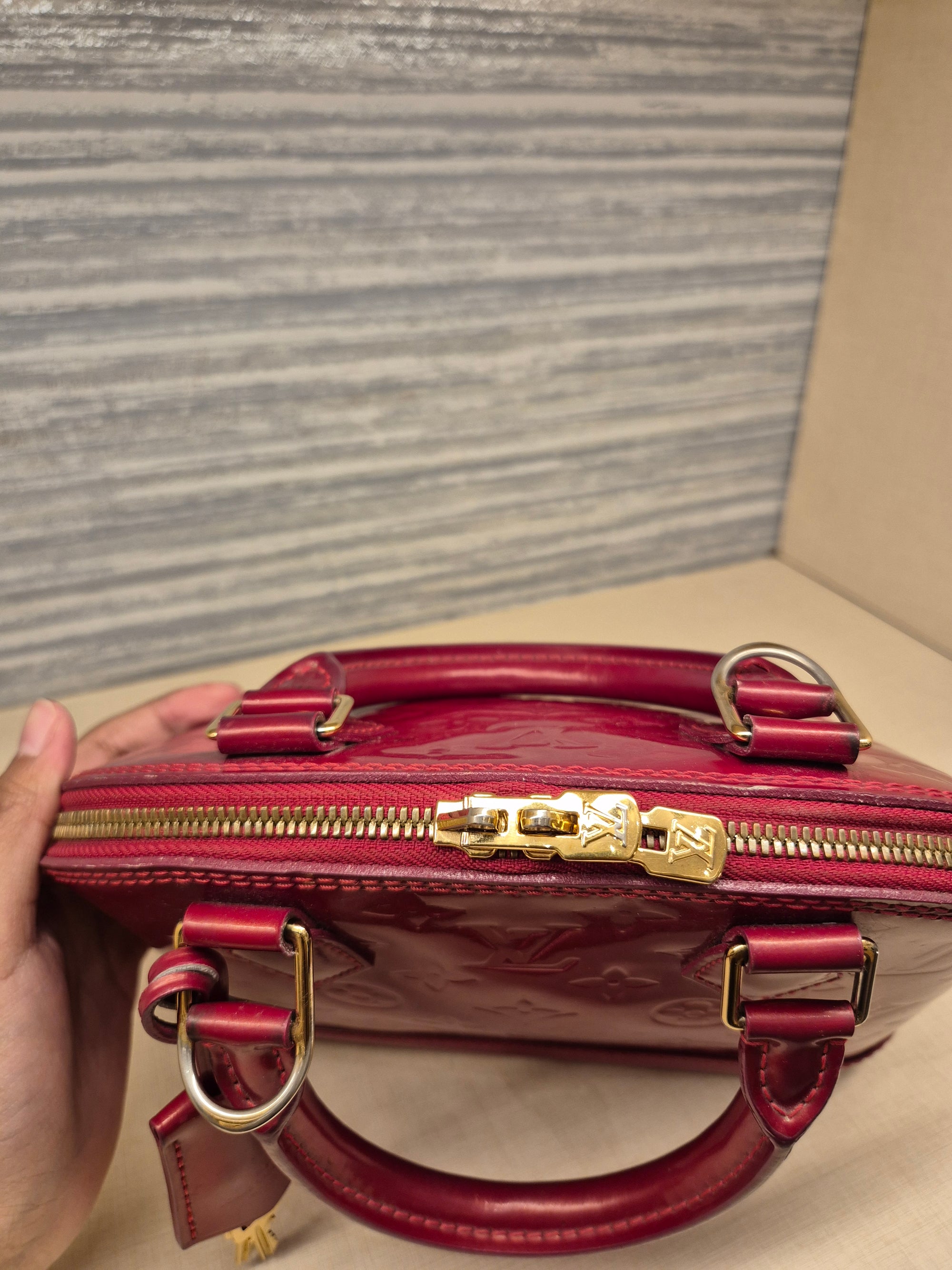 Louis Vuitton BB Alma Vernis