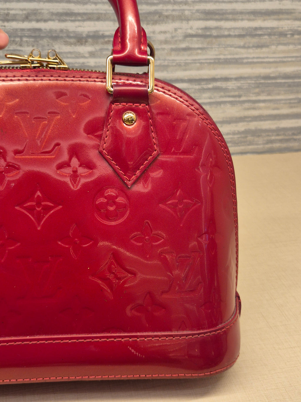 Louis Vuitton BB Alma Vernis