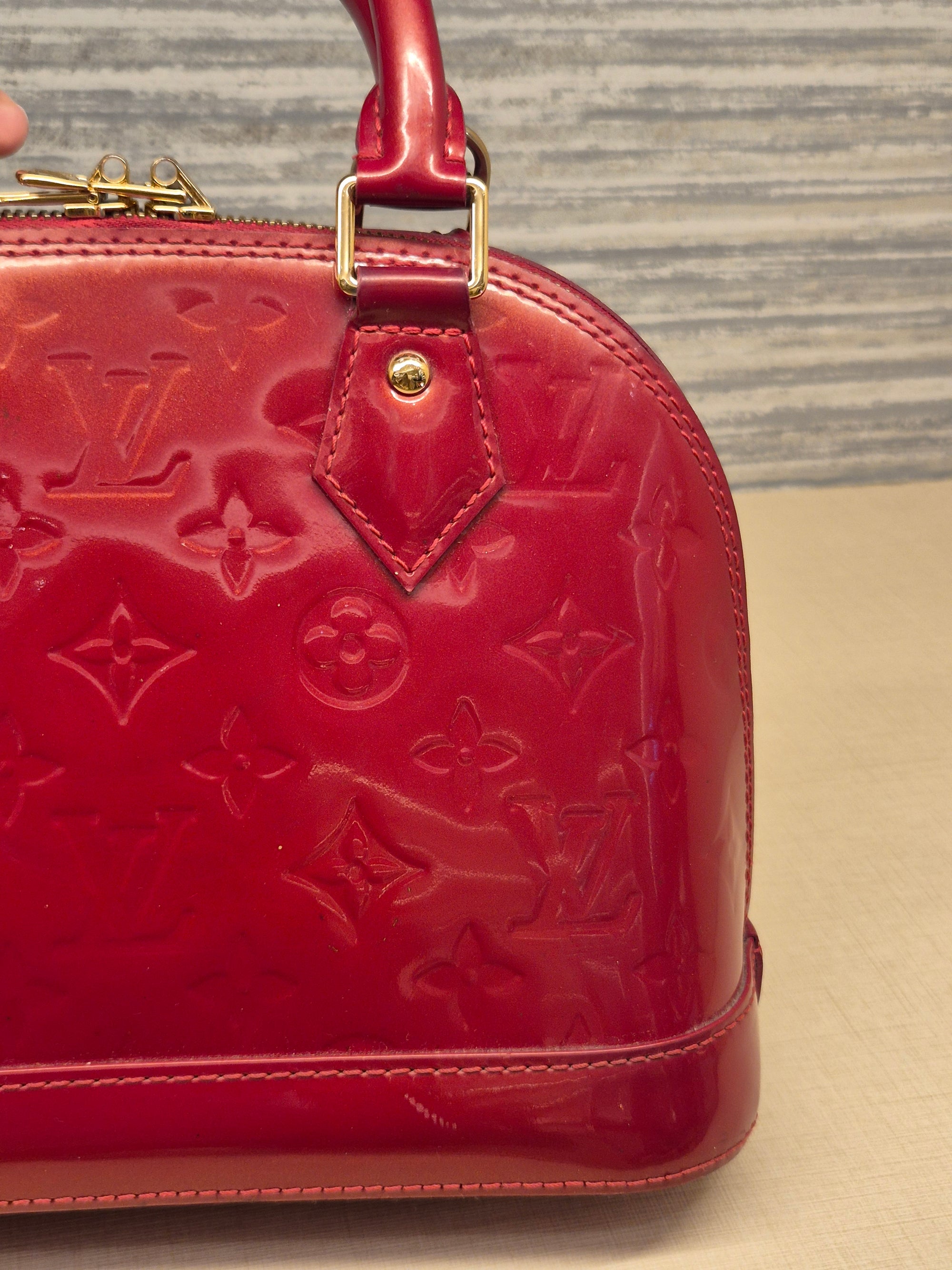 Louis Vuitton BB Alma Vernis