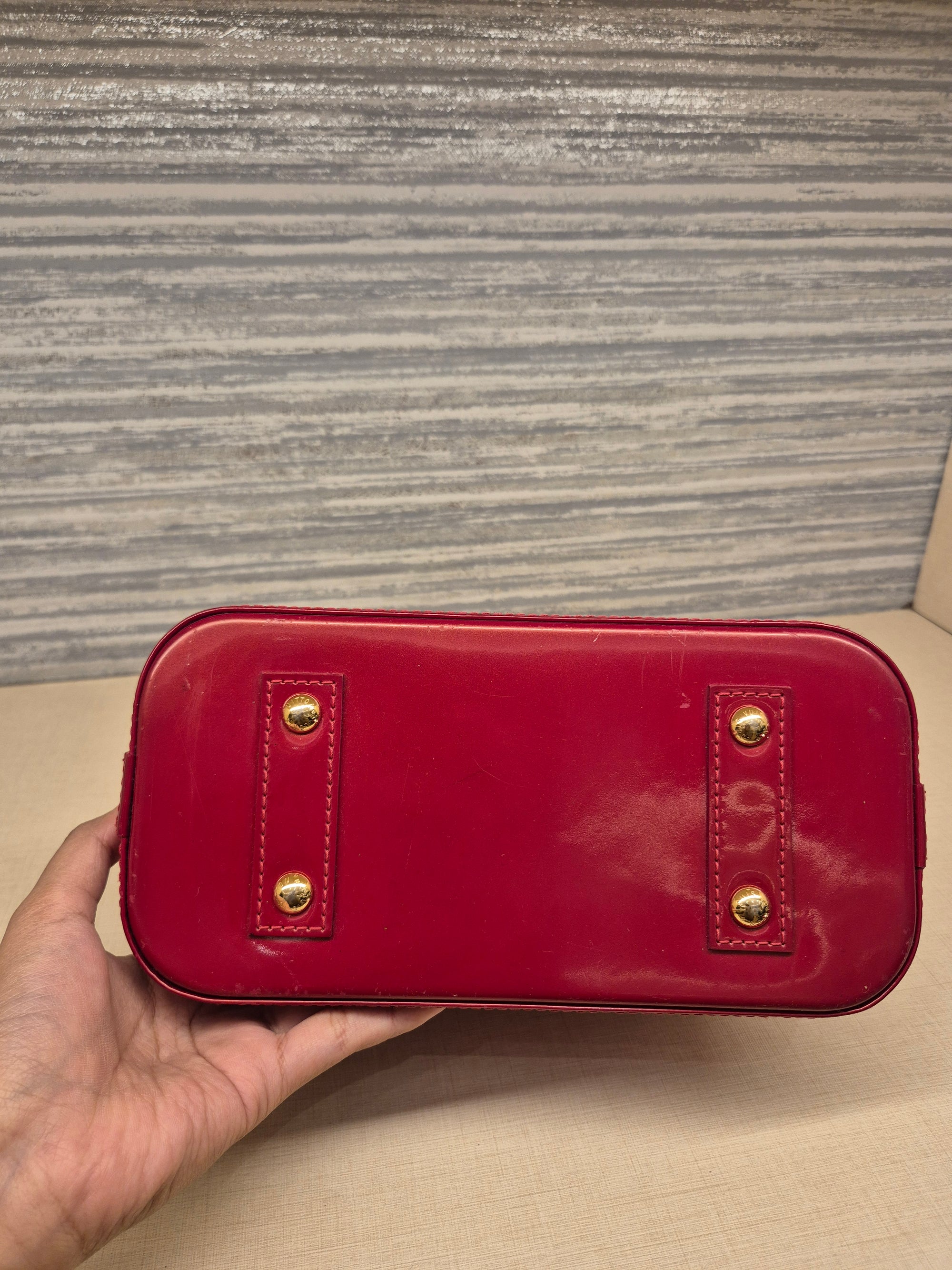 Louis Vuitton BB Alma Vernis