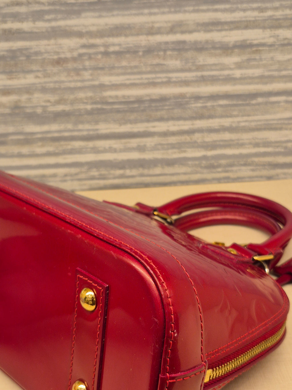 Louis Vuitton BB Alma Vernis