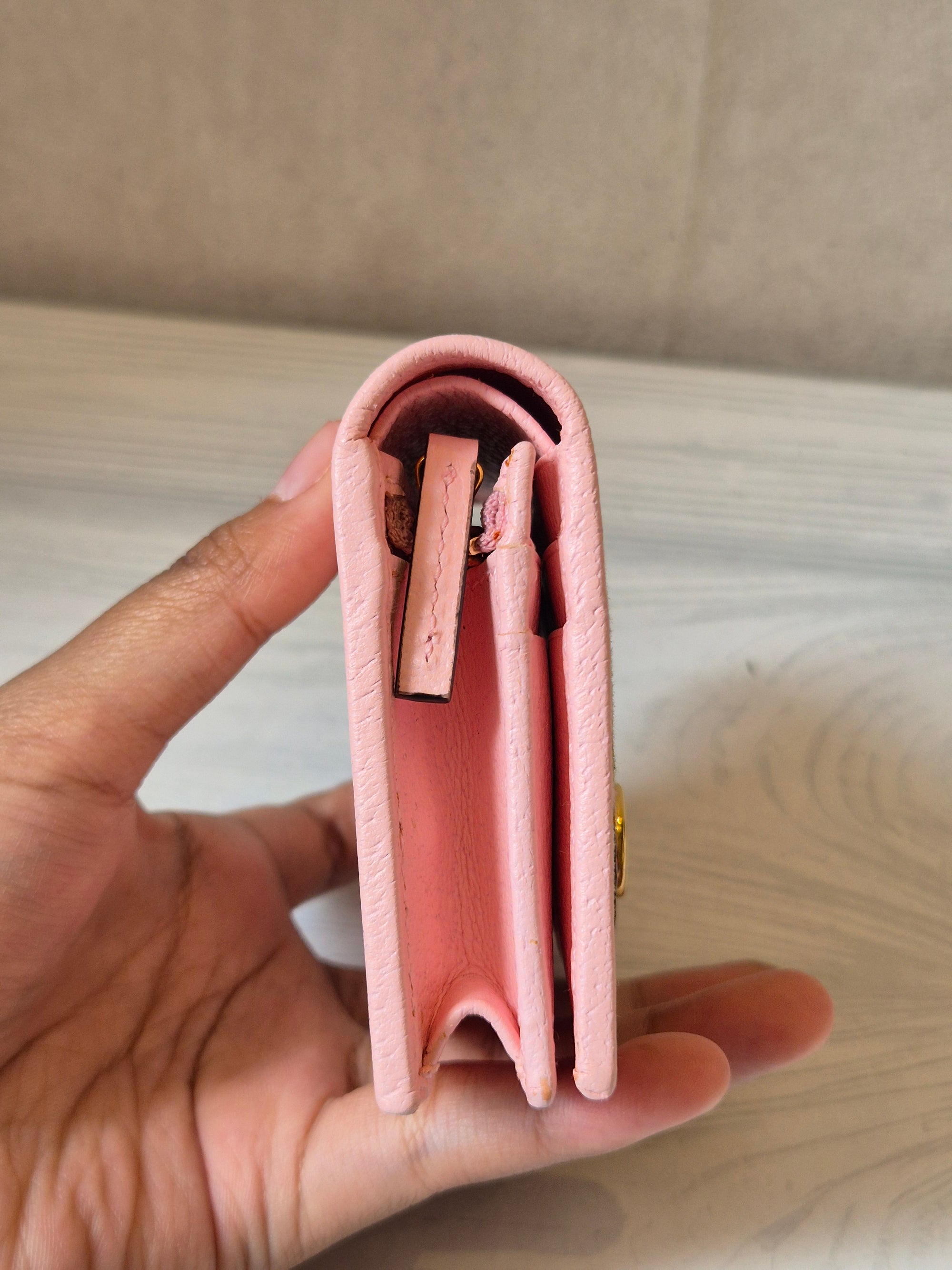 Gucci Compac Wallet Flowers