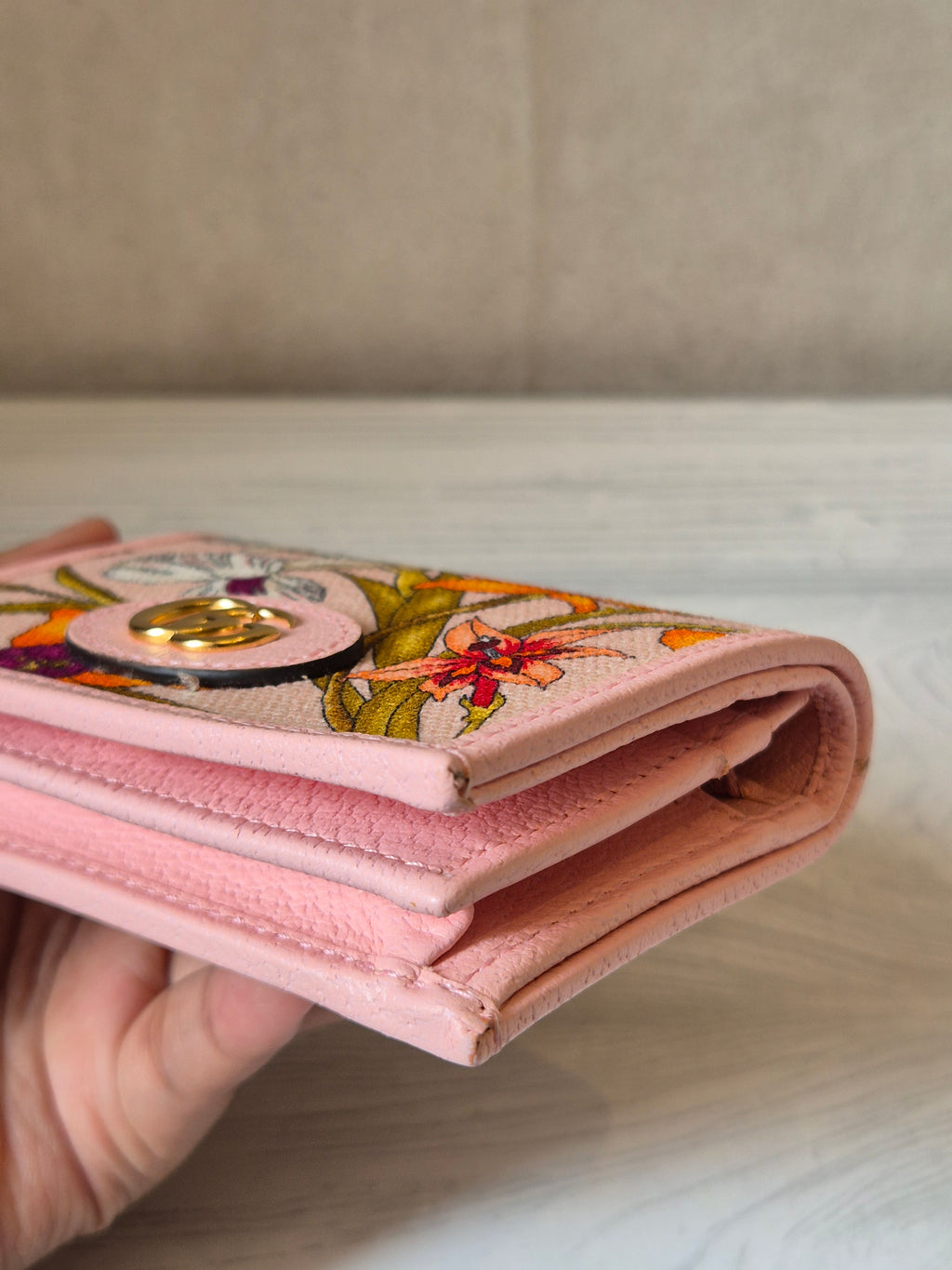 Gucci Compac Wallet Flowers