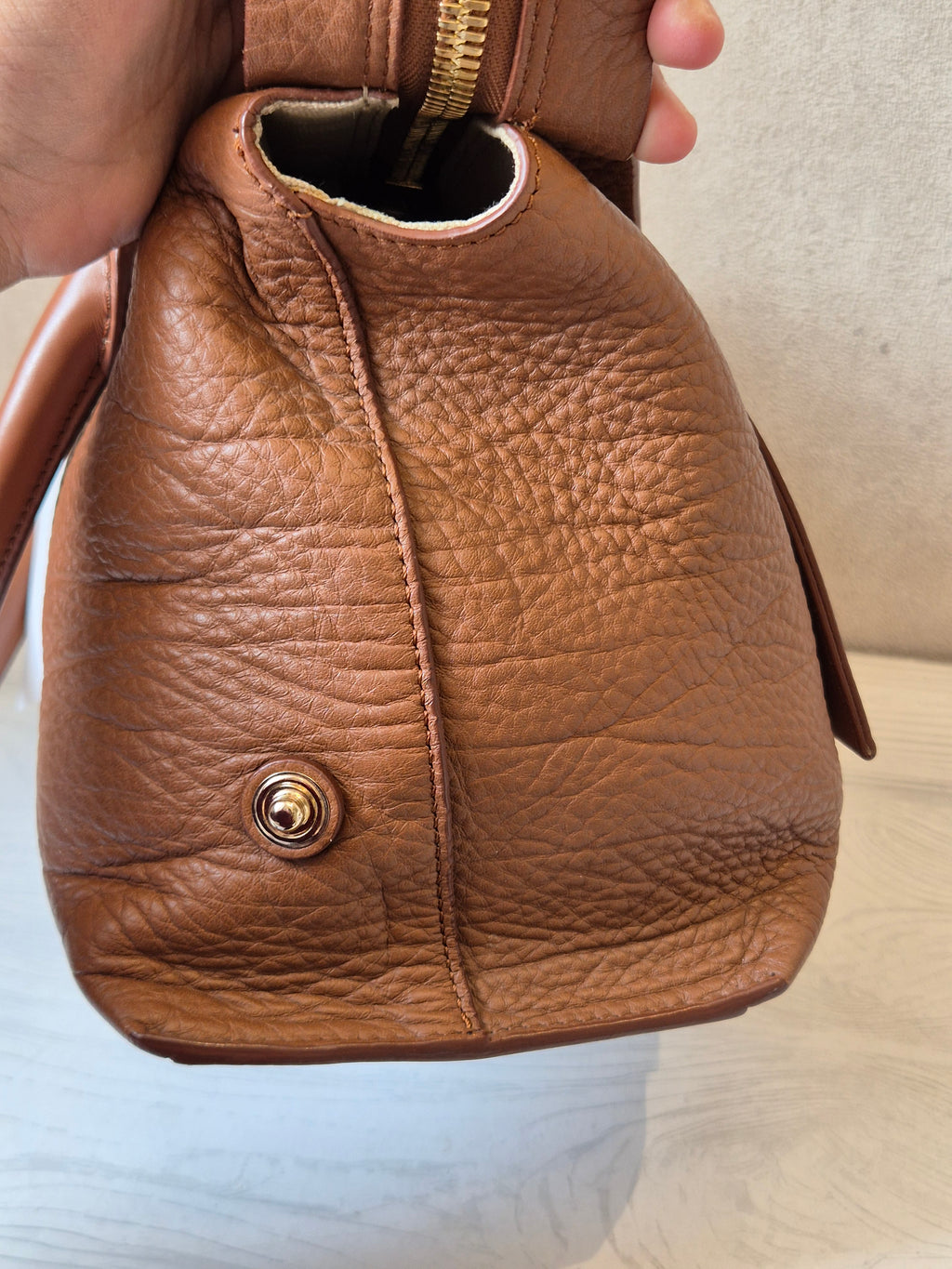 Givenchy Sway Tophand