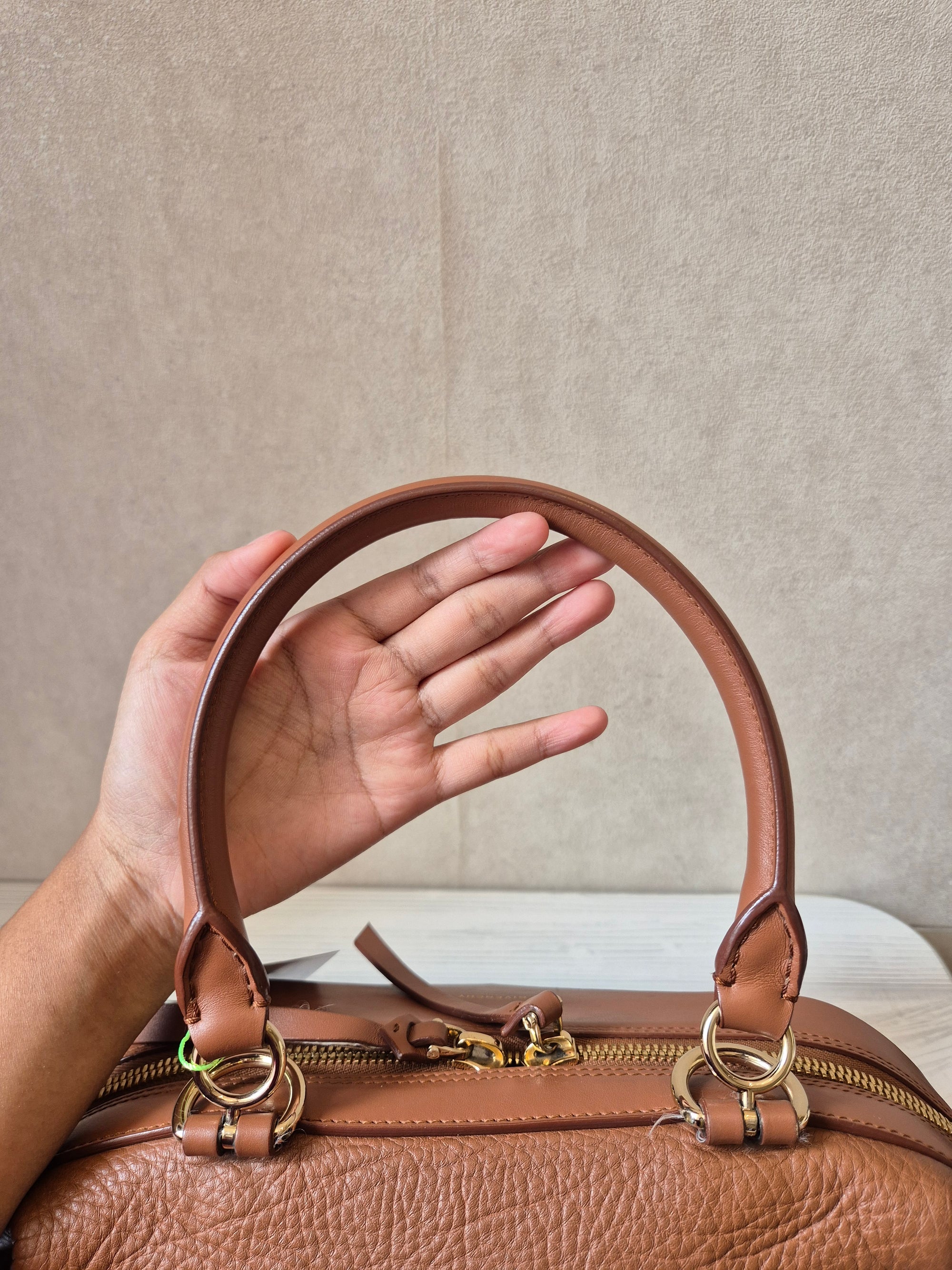 Givenchy Sway Tophand