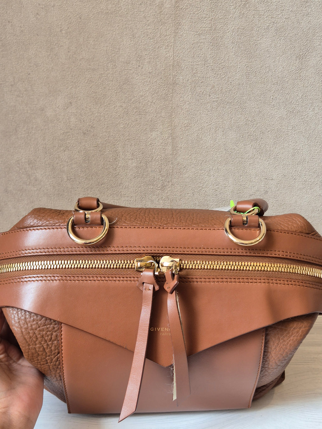 Givenchy Sway Tophand