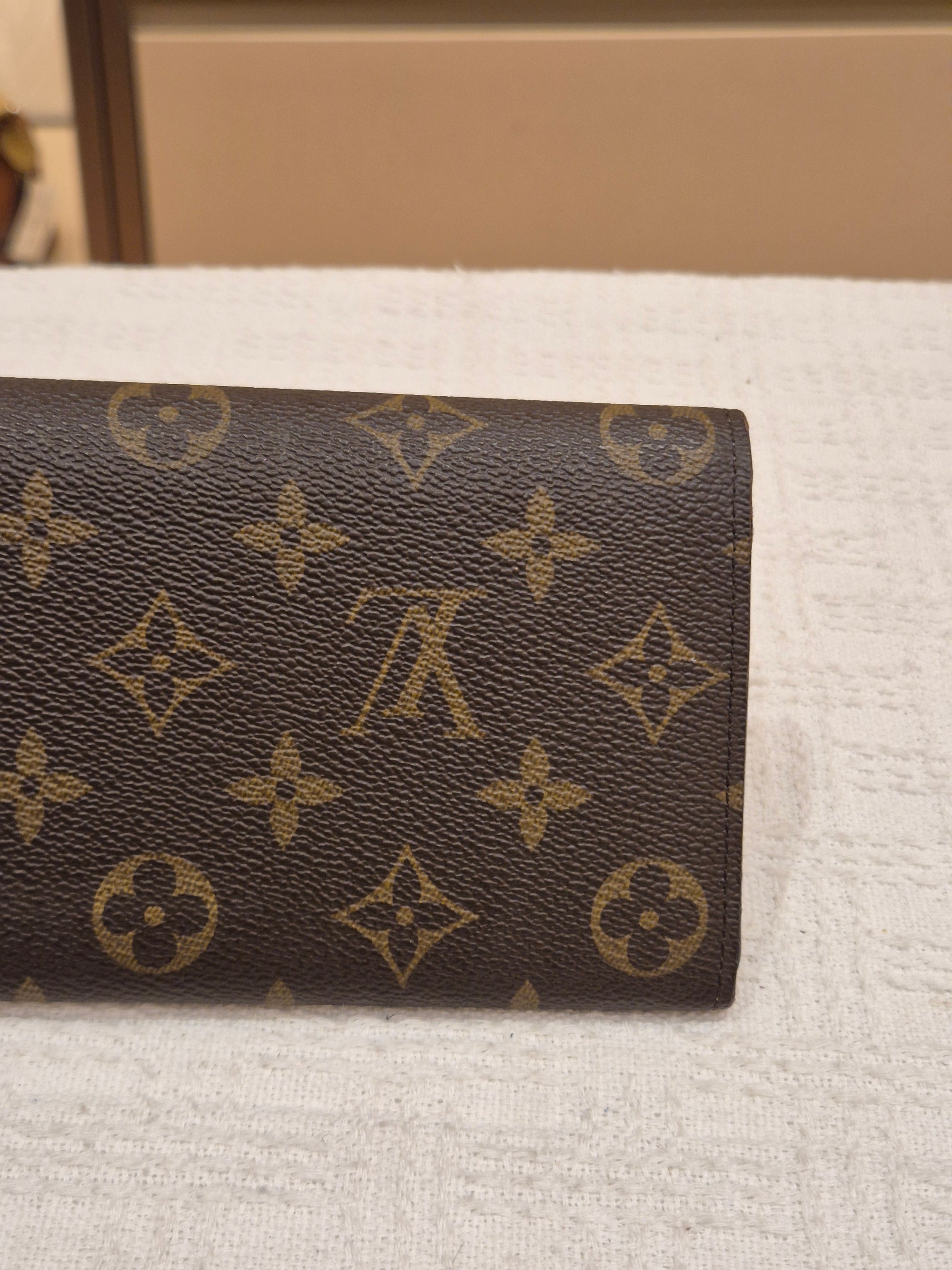 Louis Vuitton Emelie Long Wallet Monogram