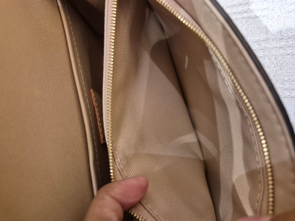 Louis Vuitton Mini Clunny monogram