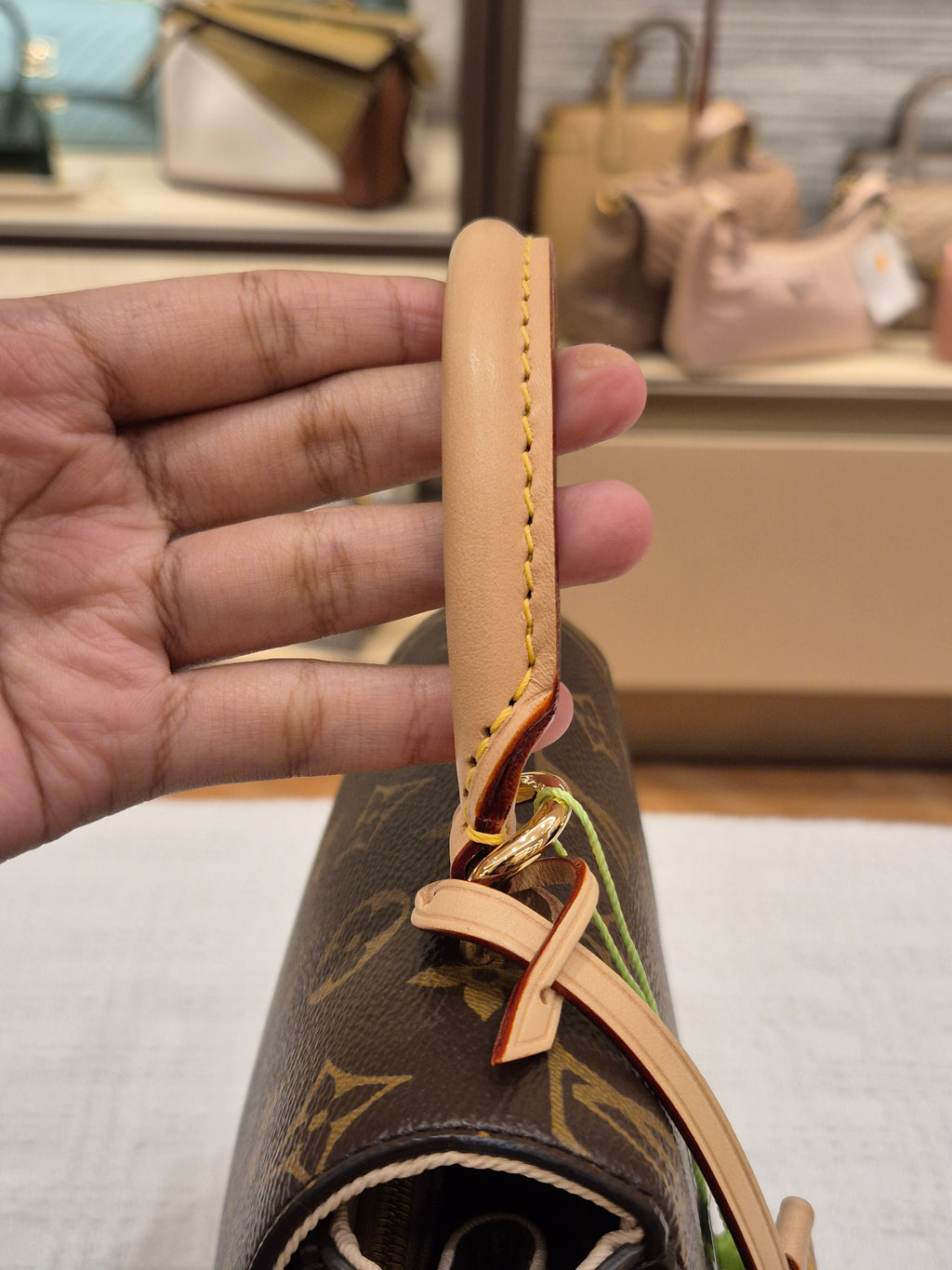 Louis Vuitton Mini Clunny monogram