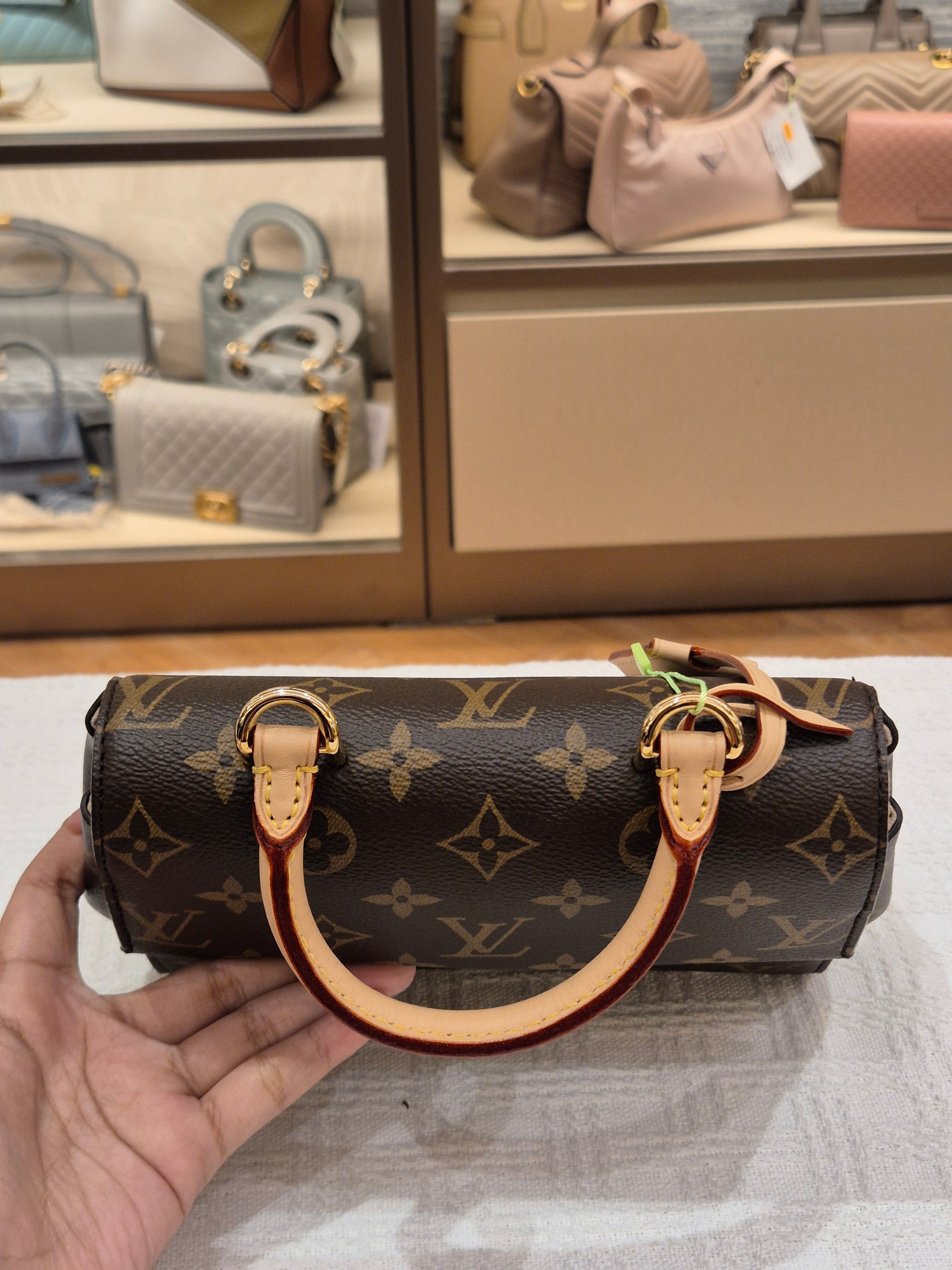 Louis Vuitton Mini Clunny monogram