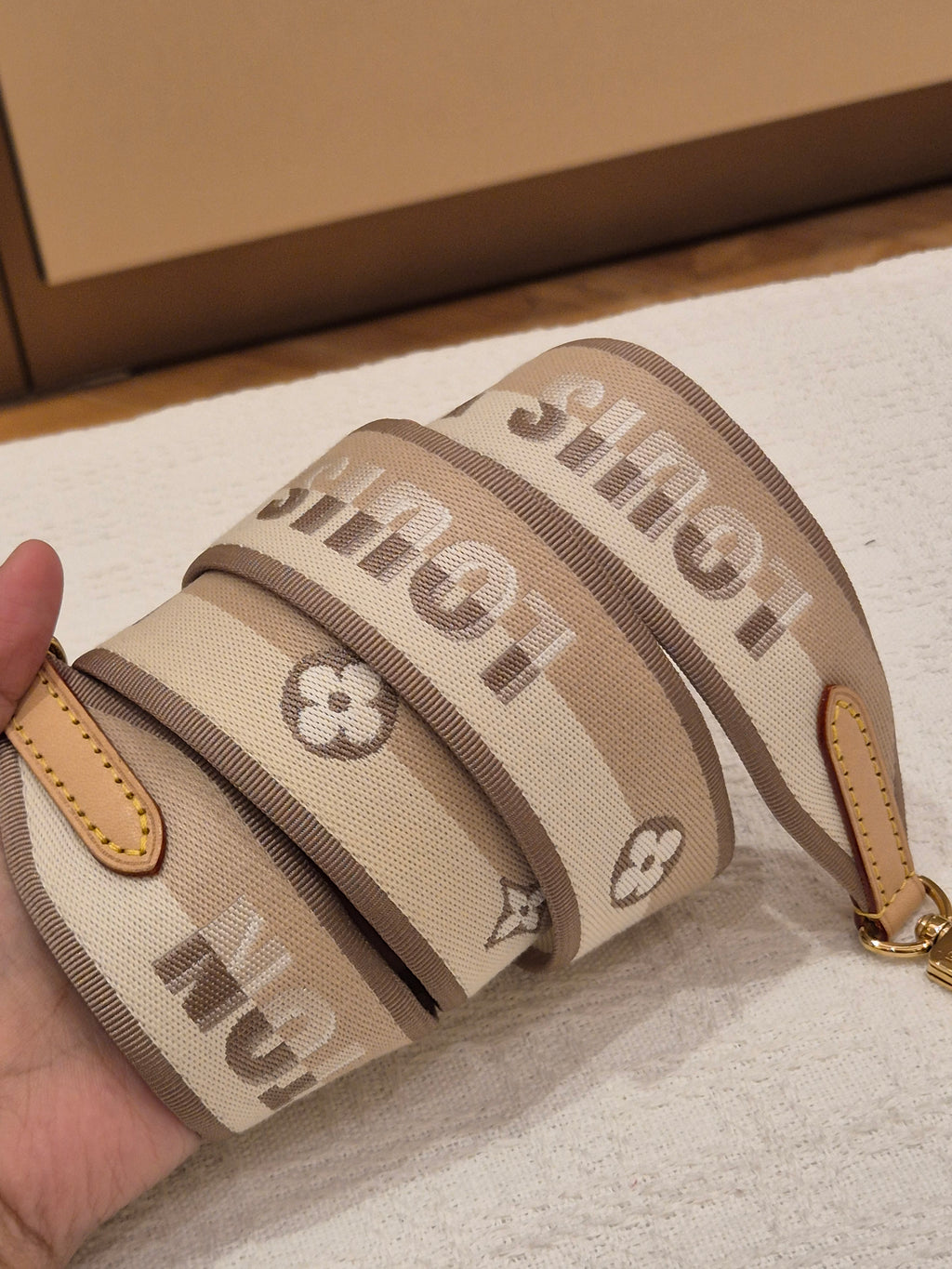 Louis Vuitton Mini Clunny monogram