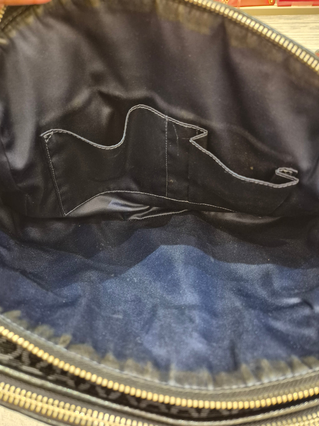 Coach Double Zipper Signature