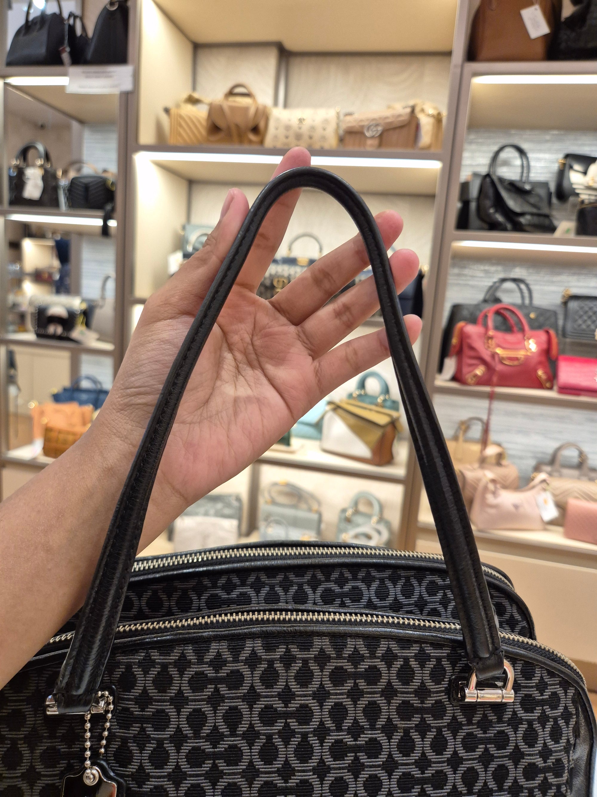 Coach Double Zipper Signature