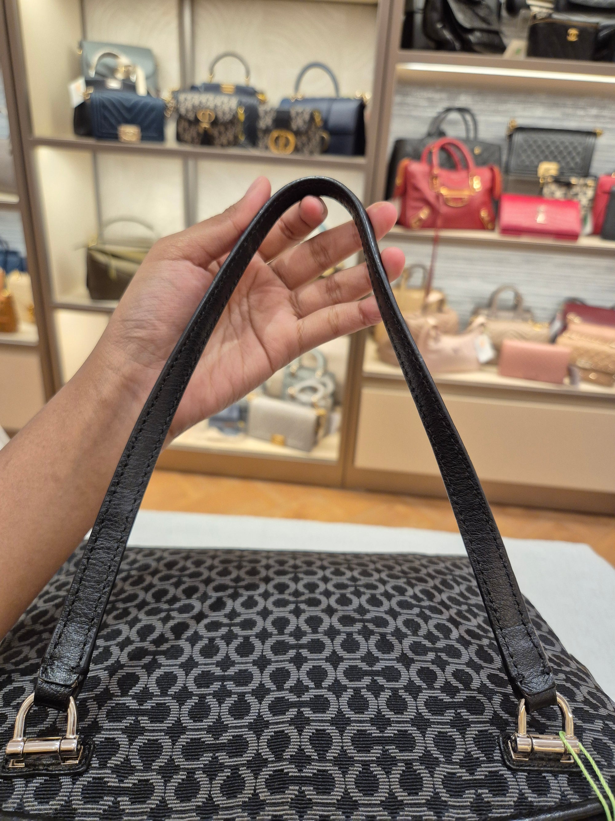 Coach Double Zipper Signature