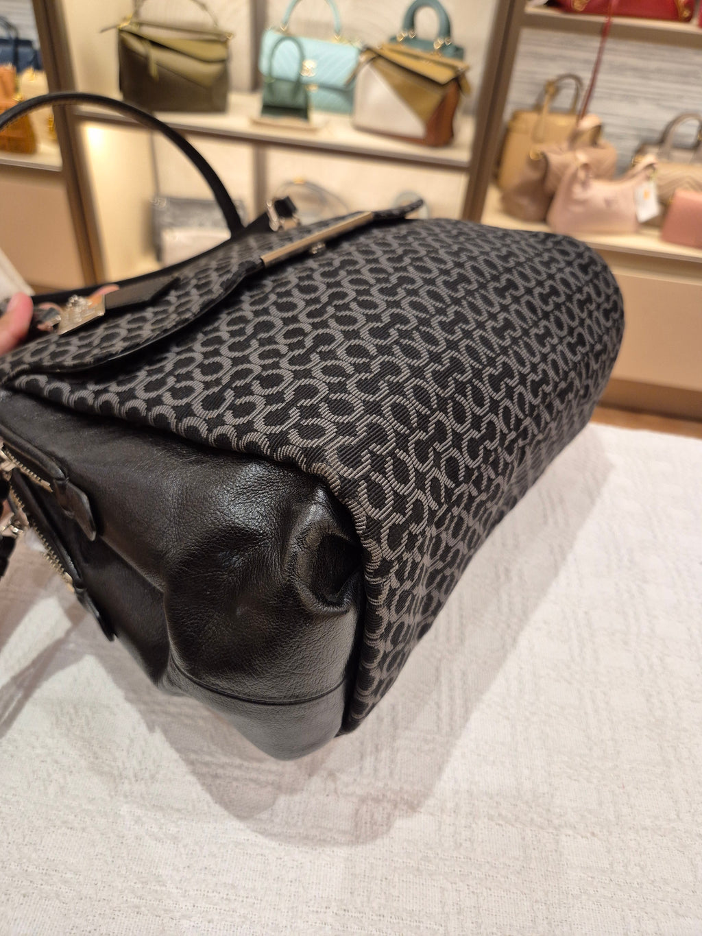 Coach Double Zipper Signature