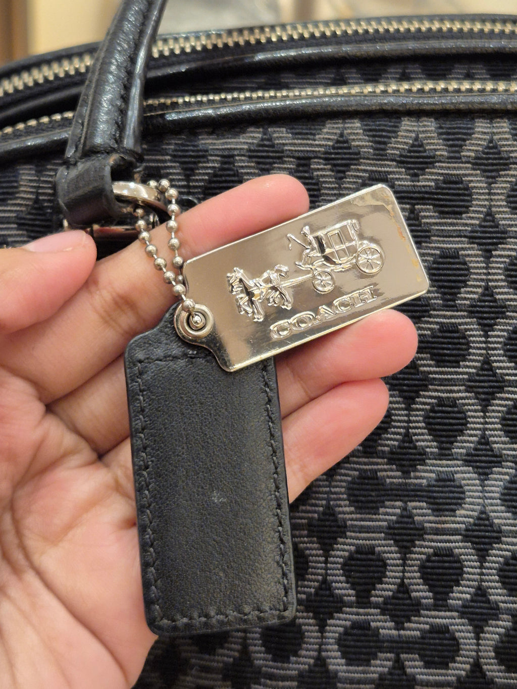 Coach Double Zipper Signature