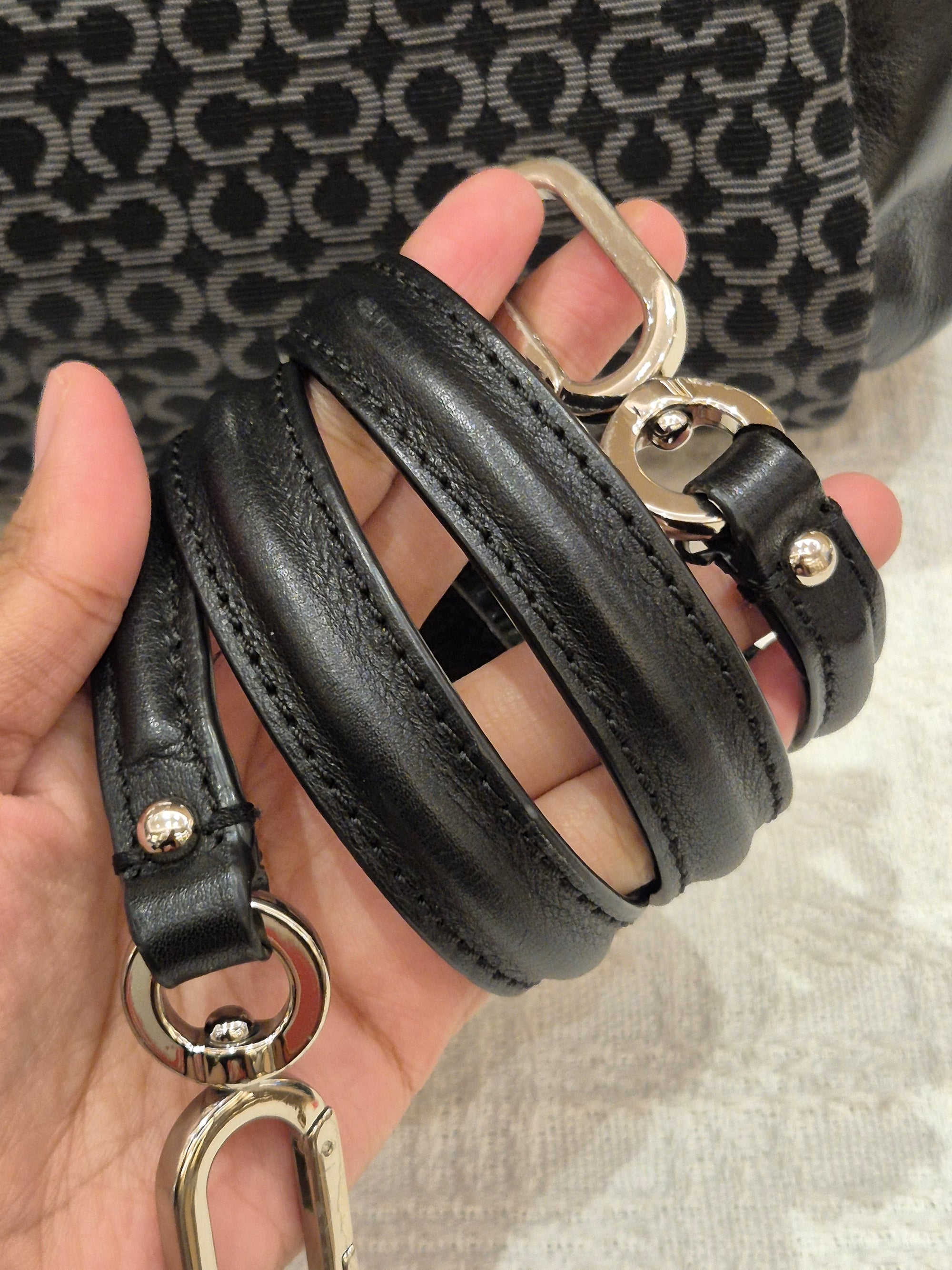 Coach Double Zipper Signature