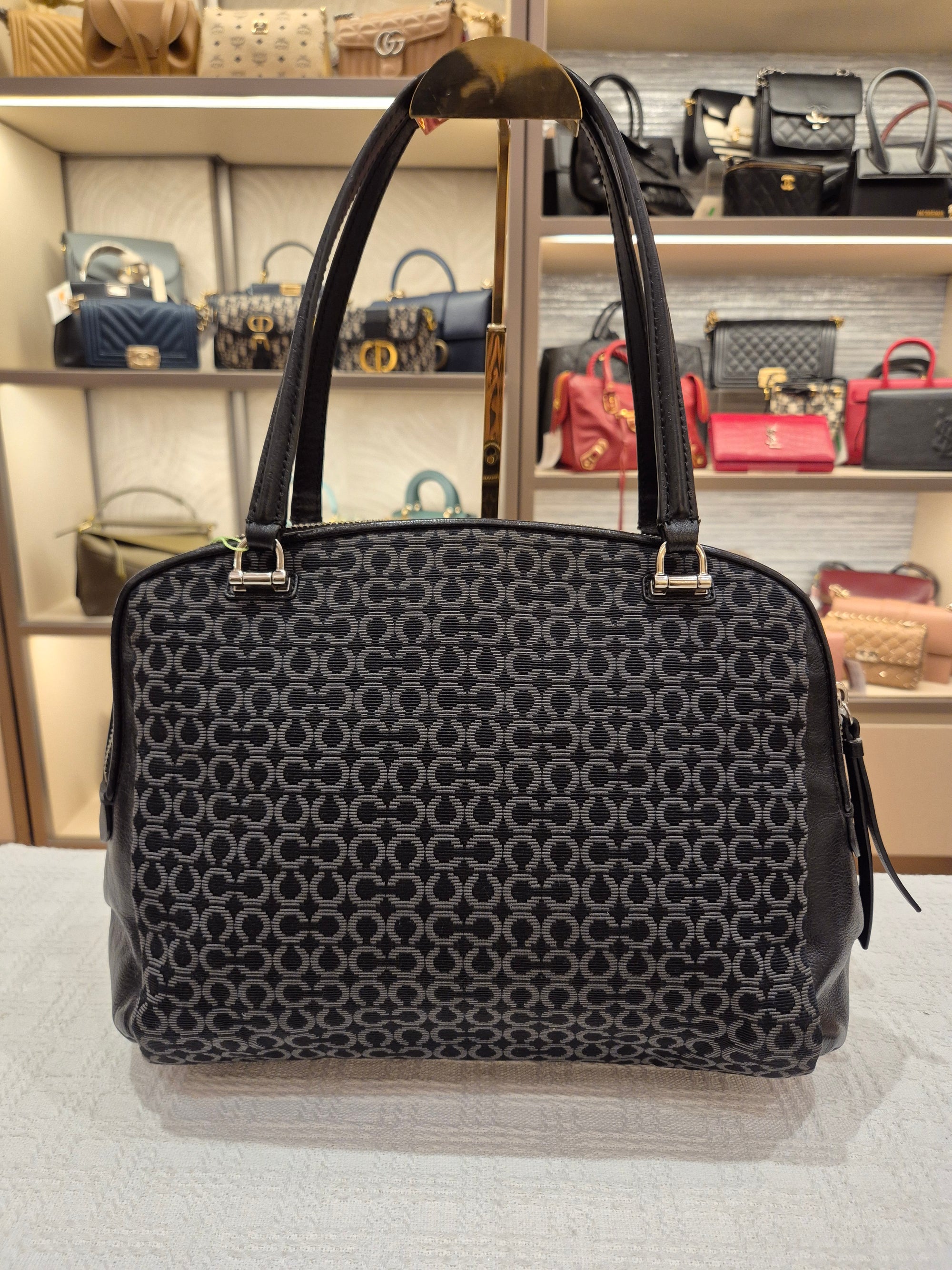 Coach Double Zipper Signature