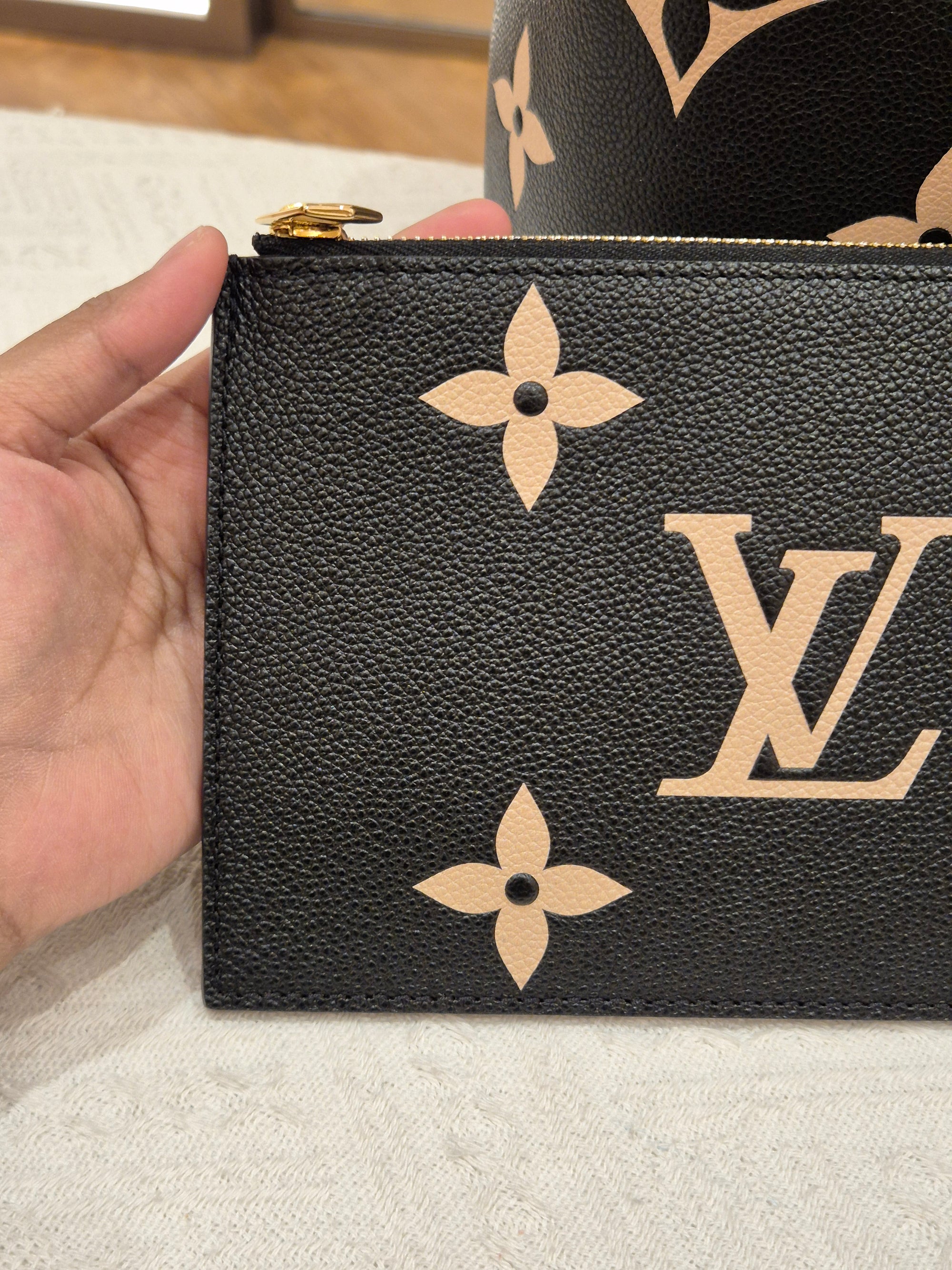 Louis Vuitton NeoNoe MM Emprainte Bicolor
