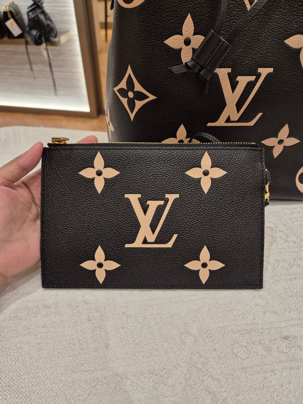 Louis Vuitton NeoNoe MM Emprainte Bicolor