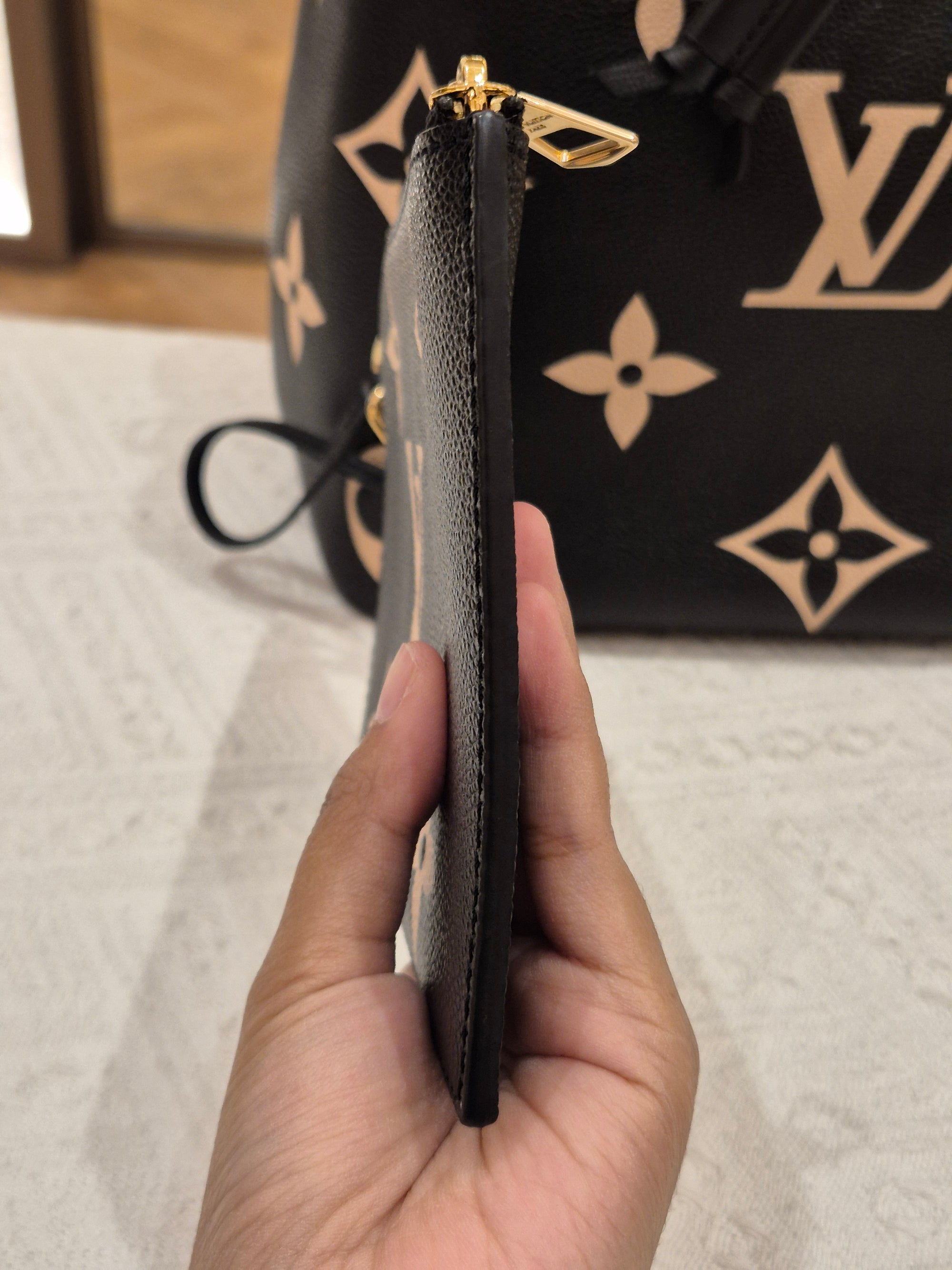 Louis Vuitton NeoNoe MM Emprainte Bicolor
