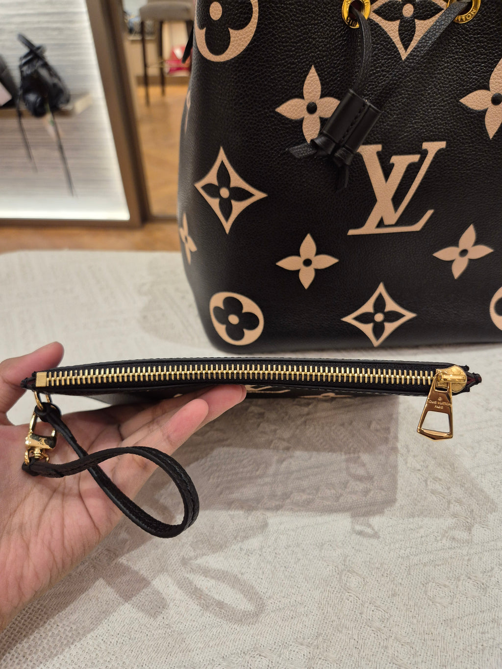 Louis Vuitton NeoNoe MM Emprainte Bicolor
