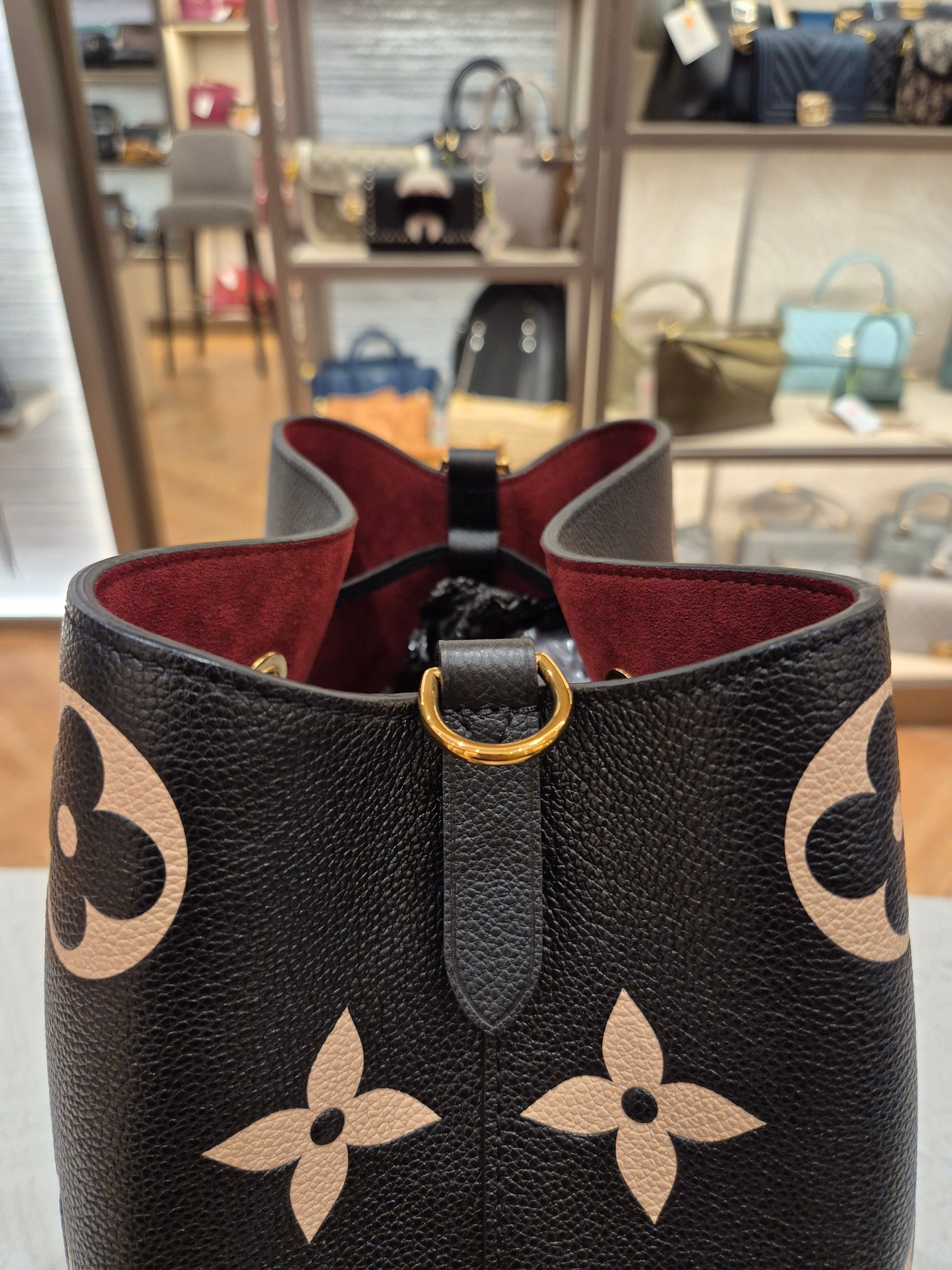 Louis Vuitton NeoNoe MM Emprainte Bicolor