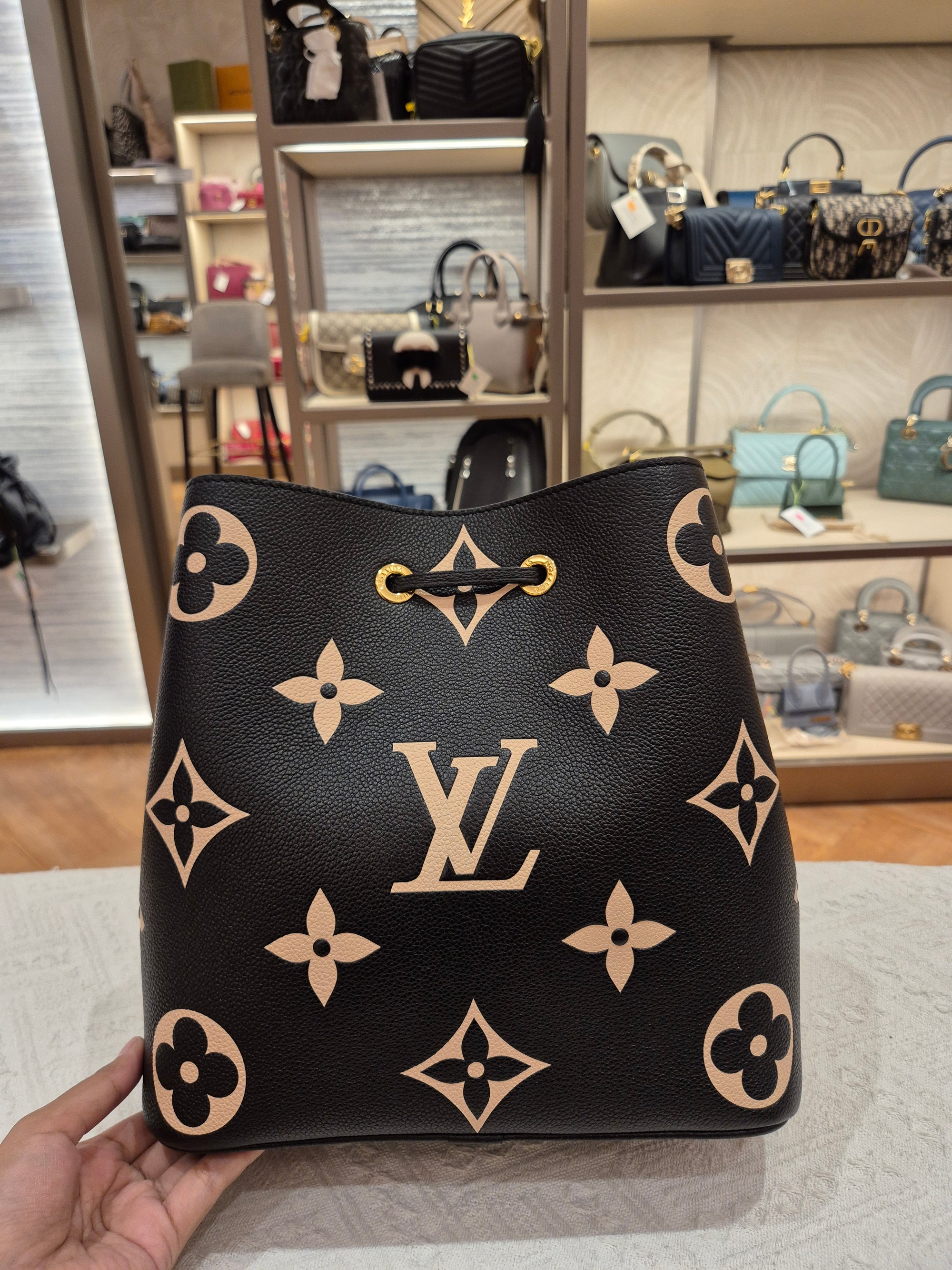 Louis Vuitton NeoNoe MM Emprainte Bicolor