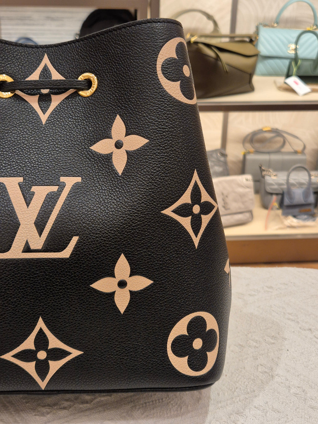 Louis Vuitton NeoNoe MM Emprainte Bicolor