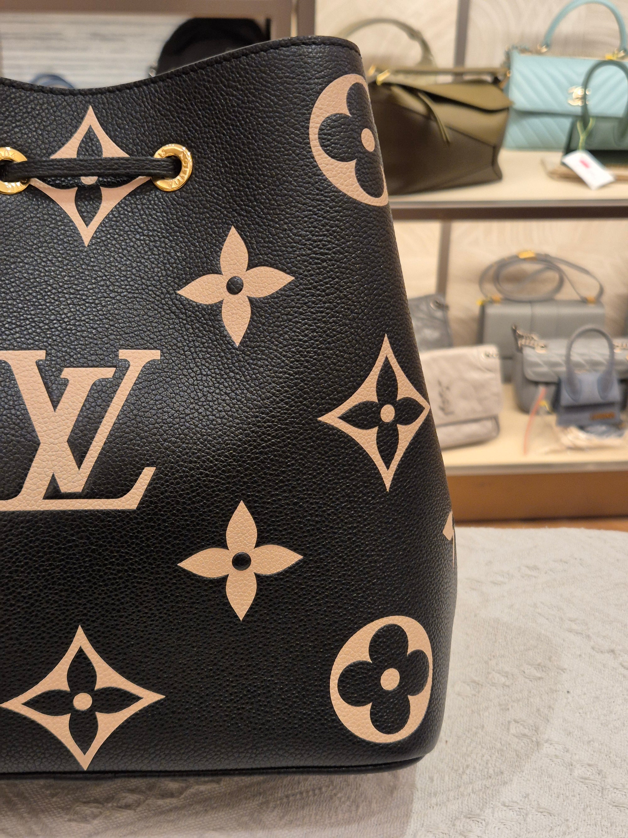 Louis Vuitton NeoNoe MM Emprainte Bicolor