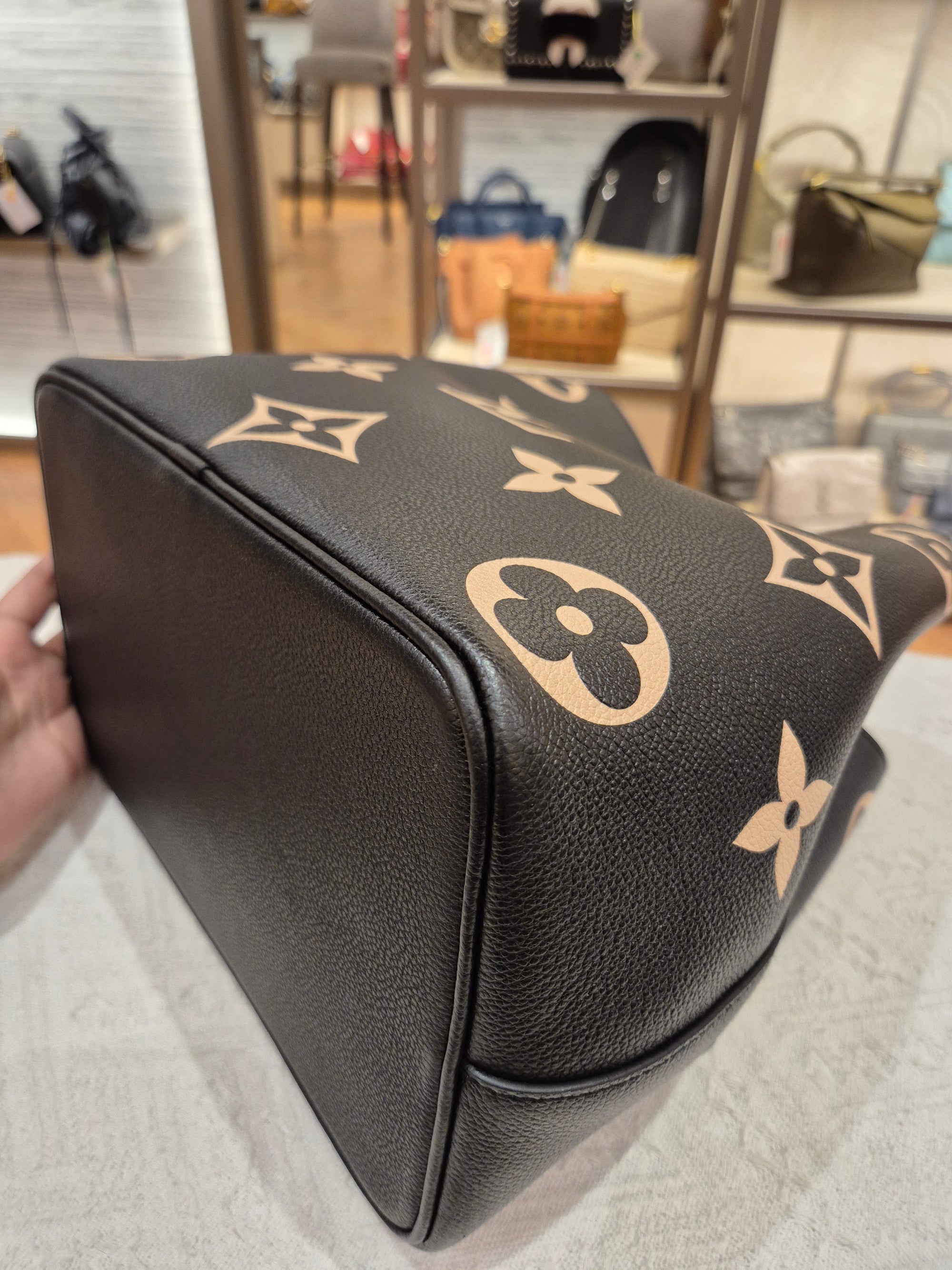 Louis Vuitton NeoNoe MM Emprainte Bicolor