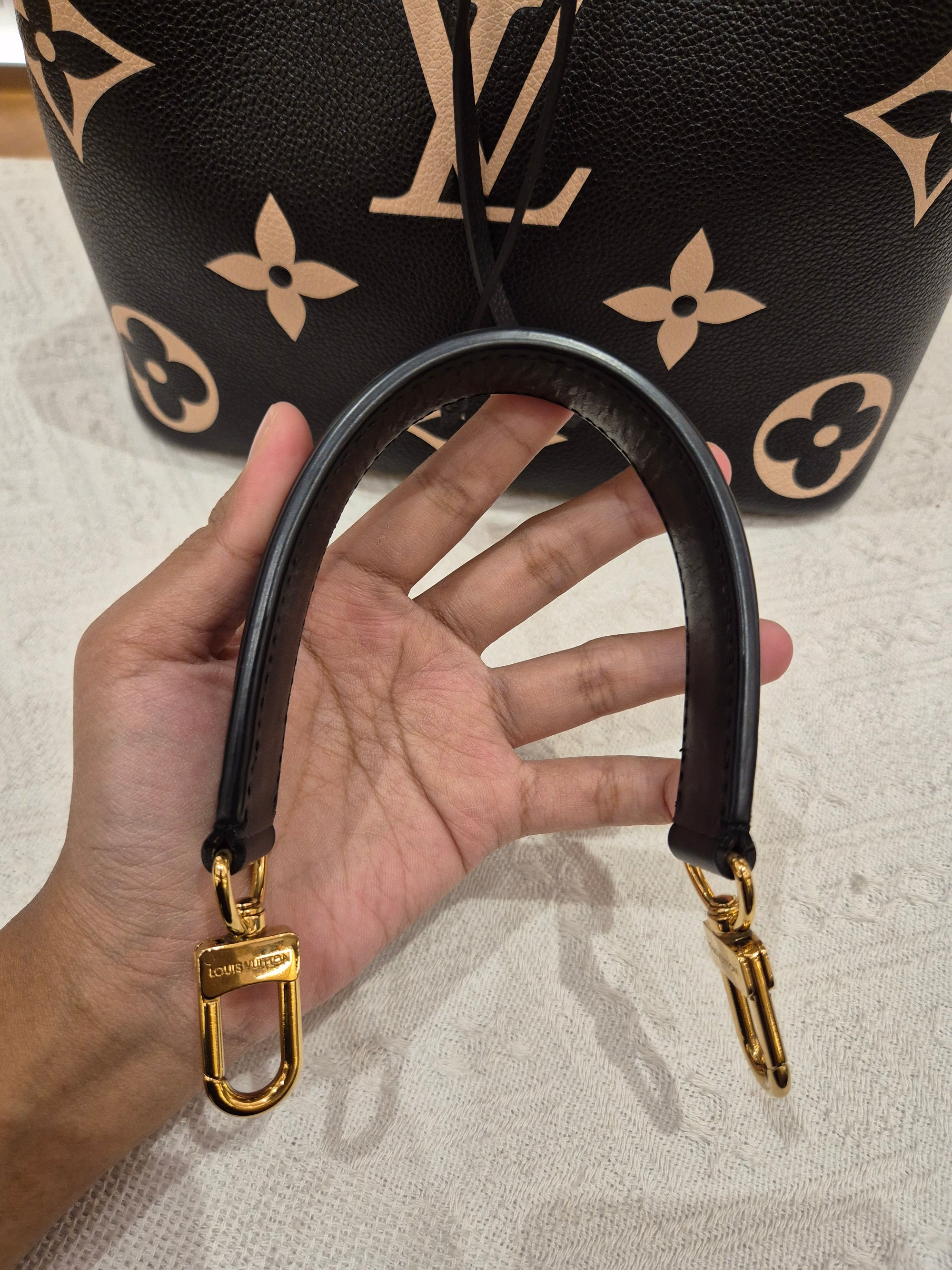 Louis Vuitton NeoNoe MM Emprainte Bicolor