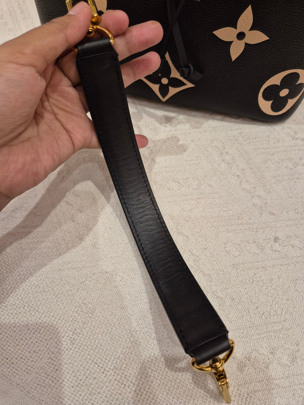 Louis Vuitton NeoNoe MM Emprainte Bicolor