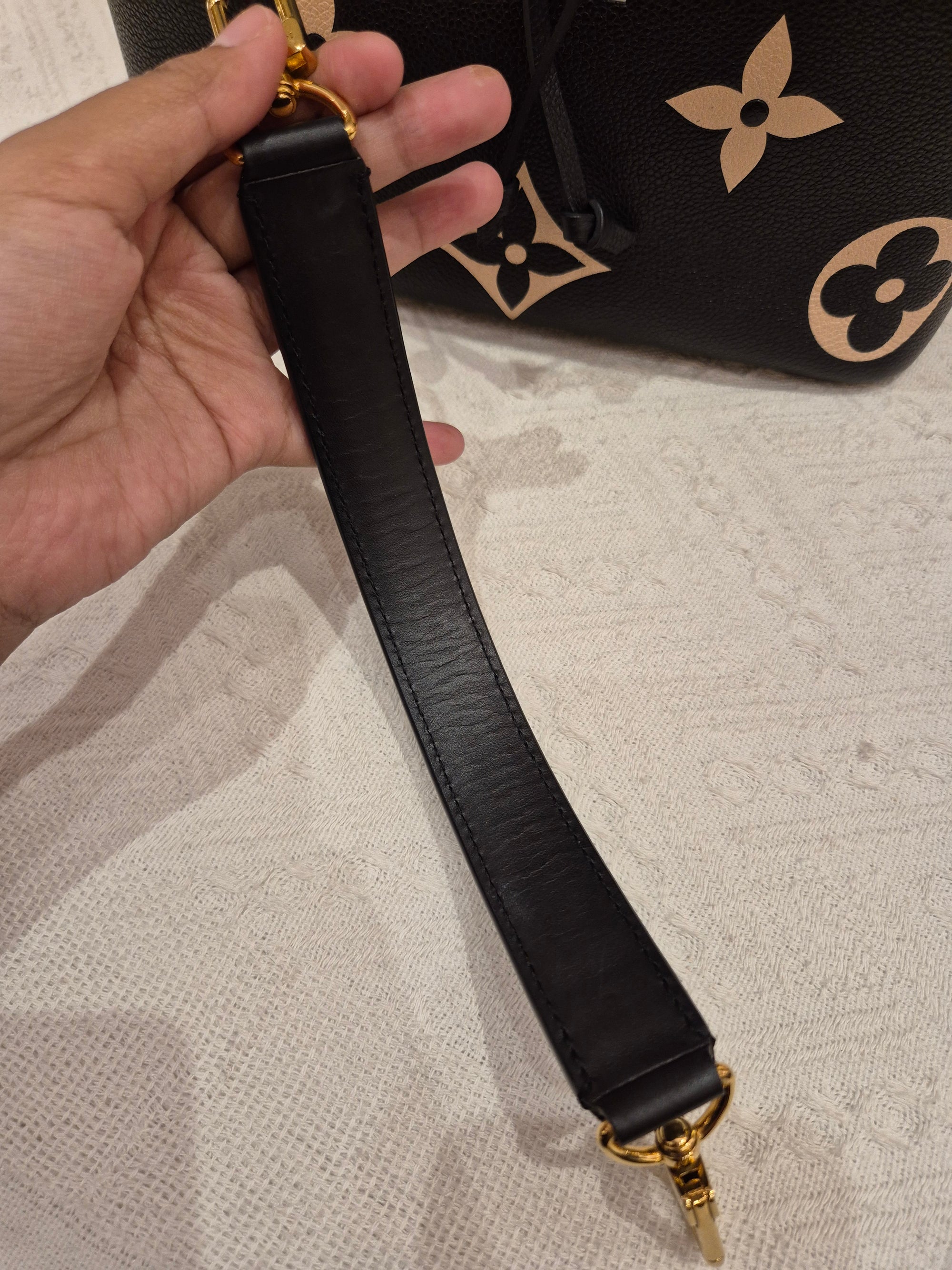 Louis Vuitton NeoNoe MM Emprainte Bicolor